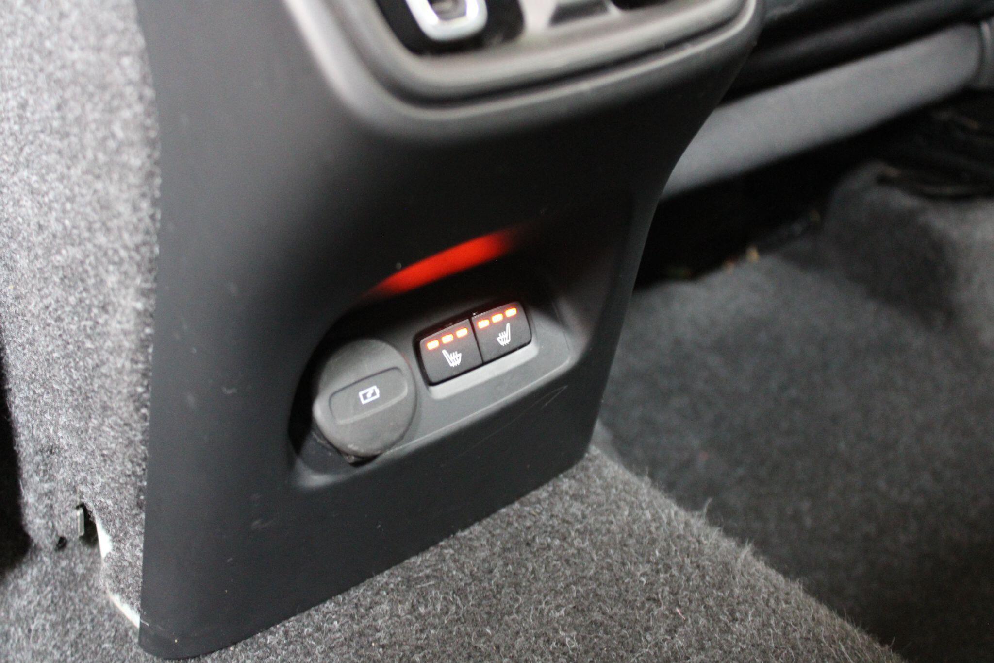Volvo XC40 - Image 41