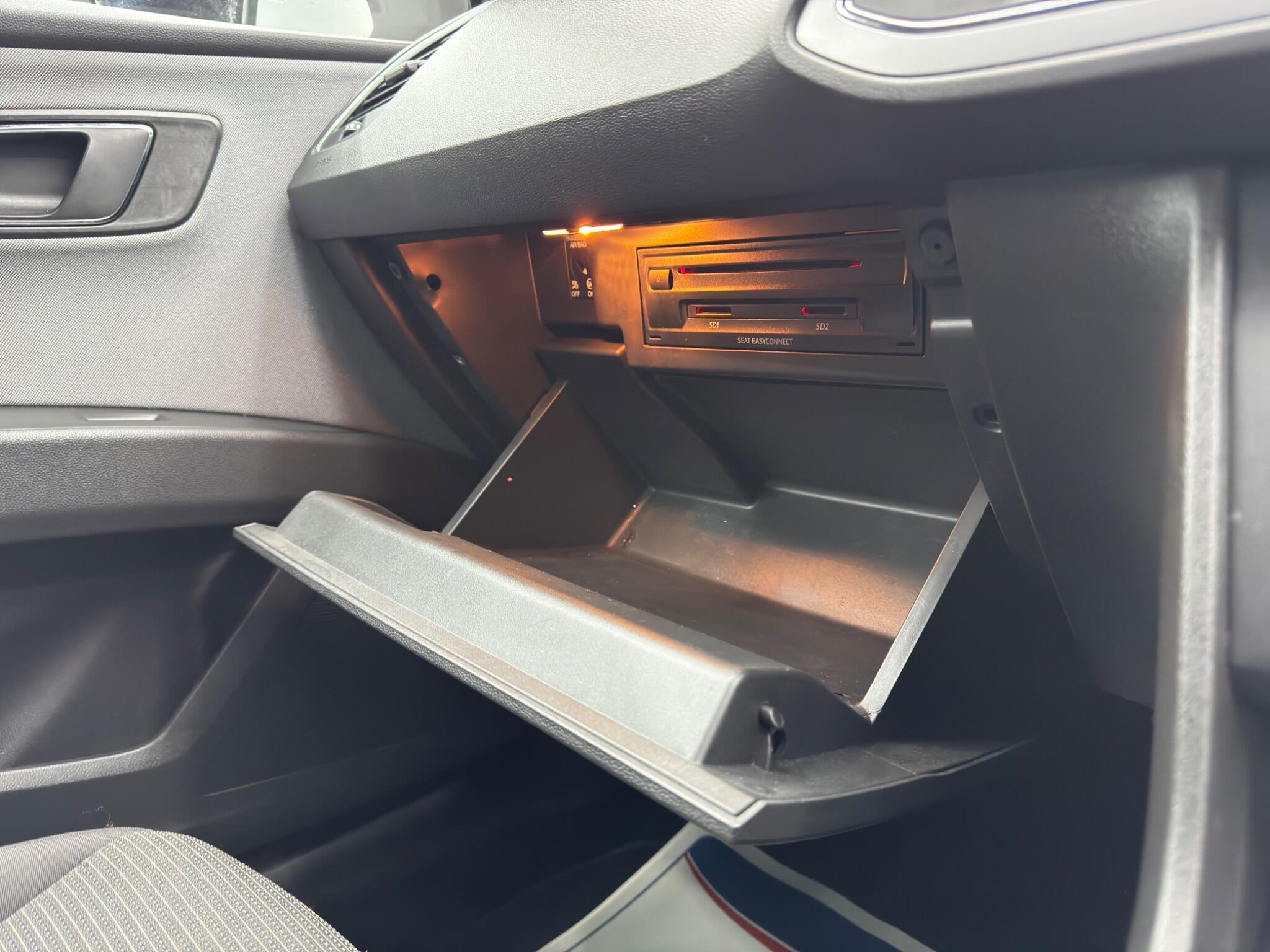 SEAT Leon - Image 35