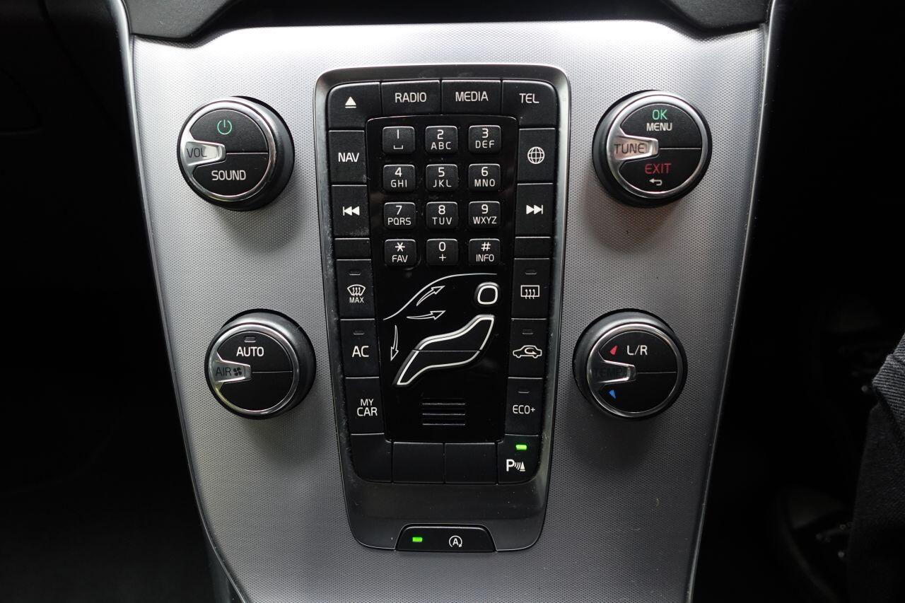 Volvo V40 CROSS COUNTRY - Image 36