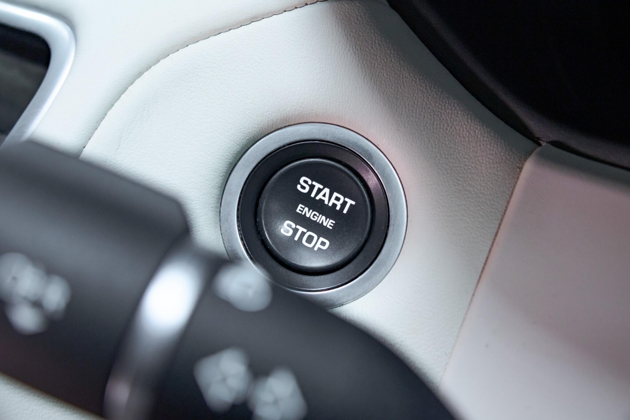 Land Rover Range Rover Velar - Image 31