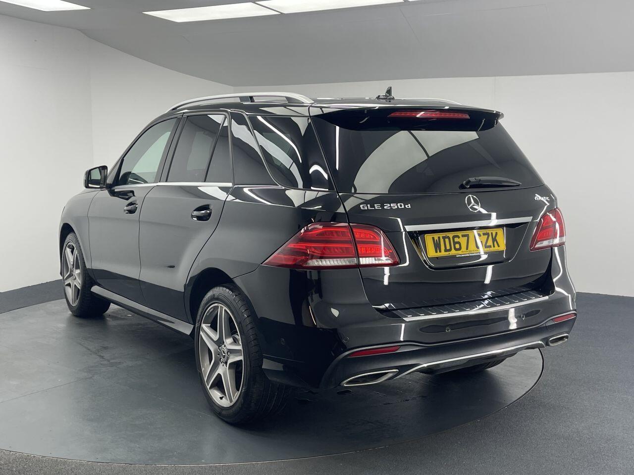 Mercedes GLE - Image 13