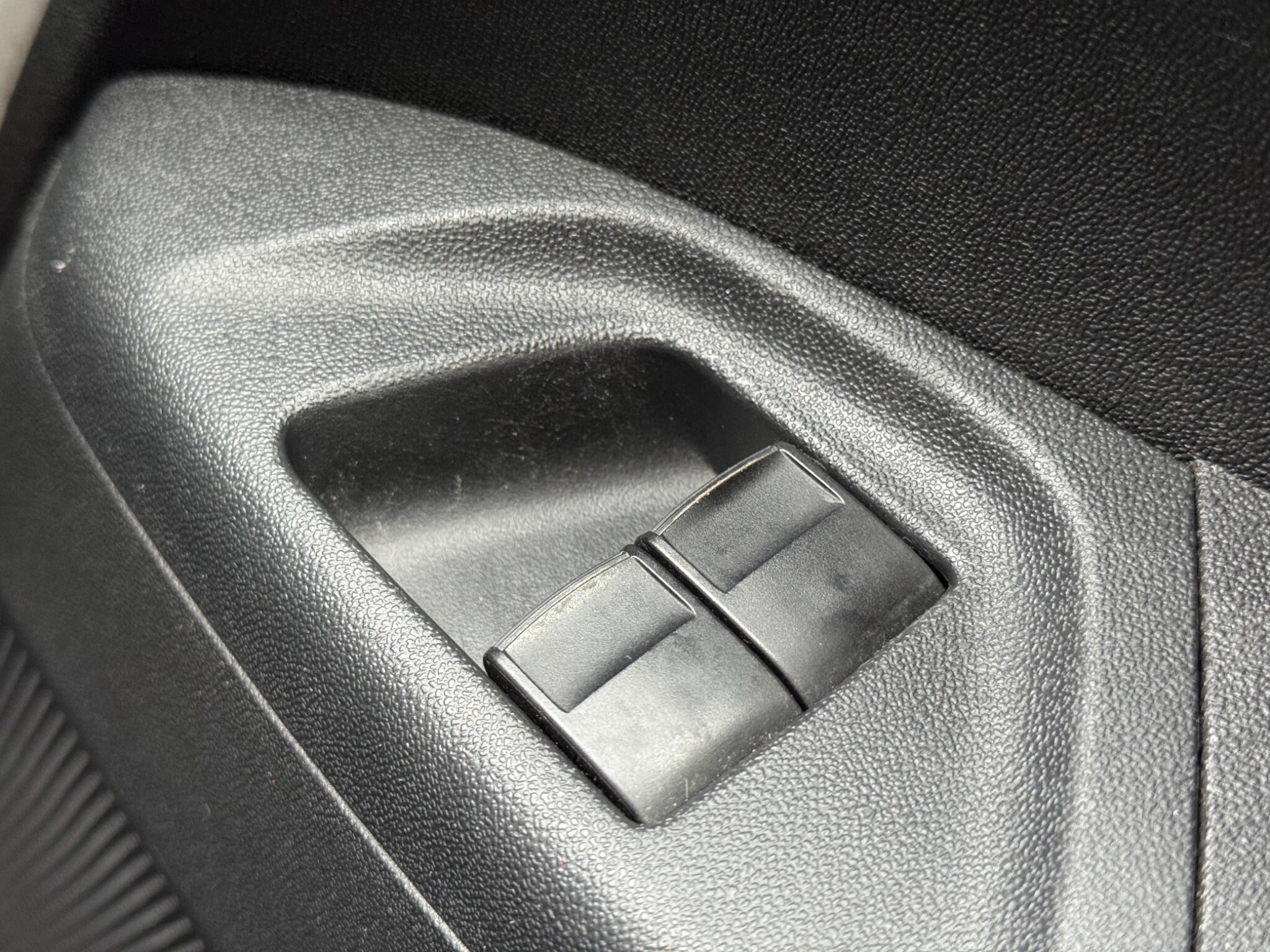 Peugeot 108 - Image 30