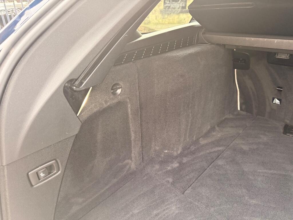 BMW 5 Series - Image 29