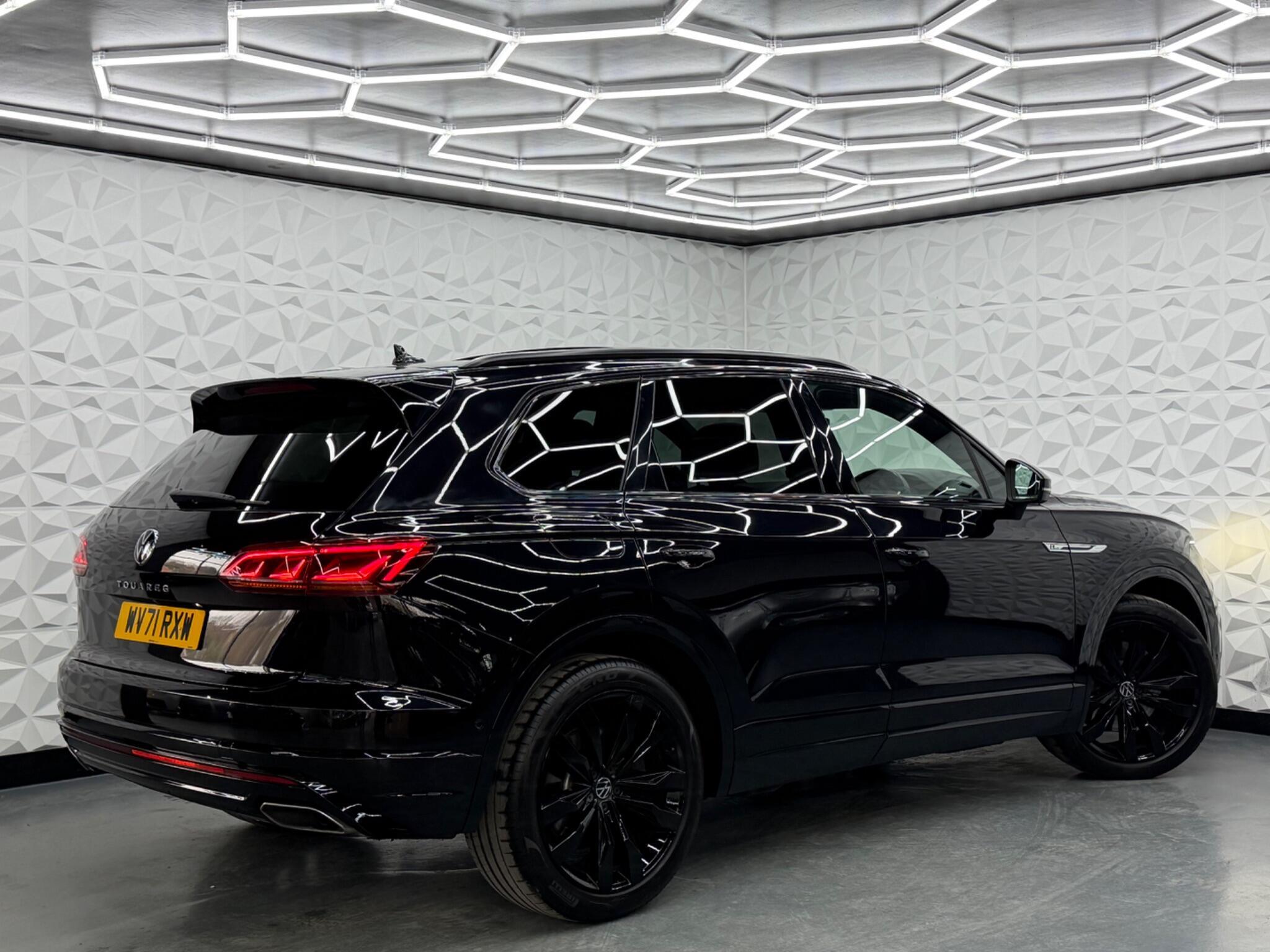 Volkswagen Touareg - Image 3