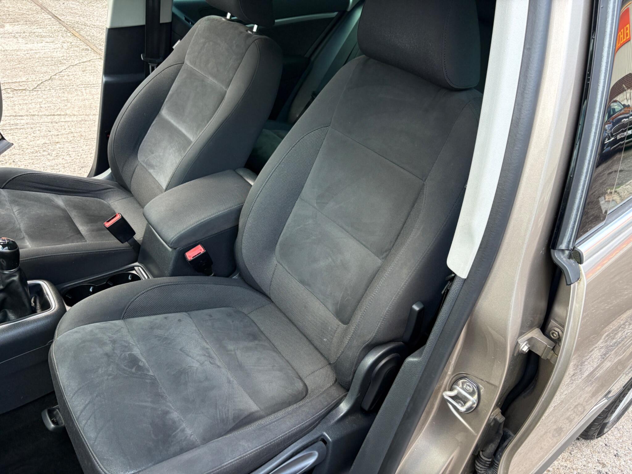 Volkswagen Tiguan - Image 20