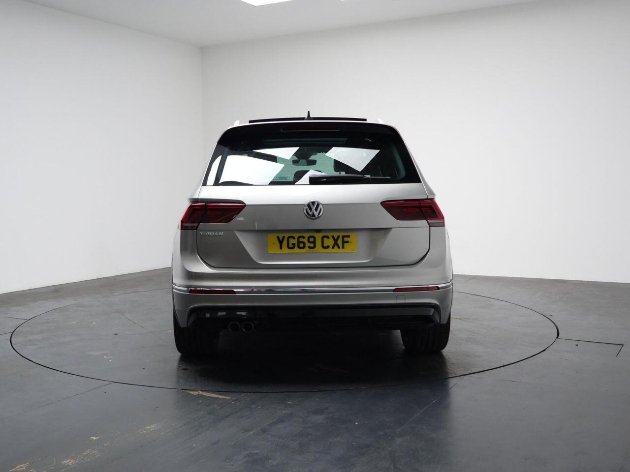 Volkswagen Tiguan - Image 8