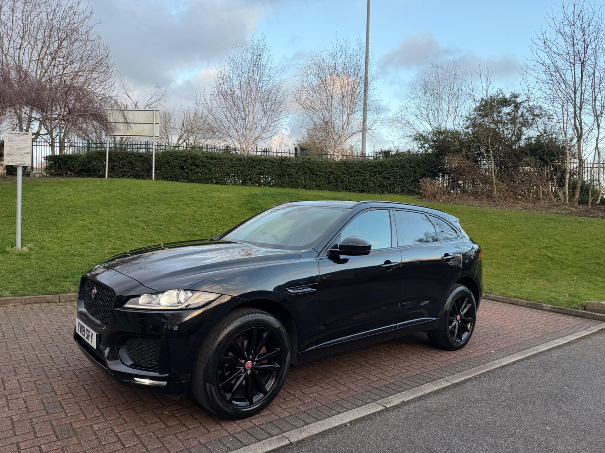 Jaguar F-Pace - Image 10