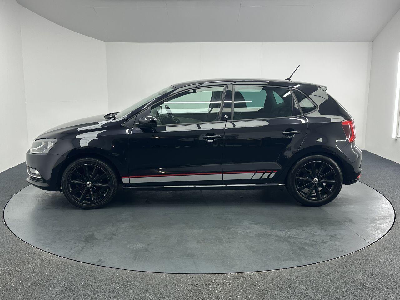 Volkswagen Polo - Image 12