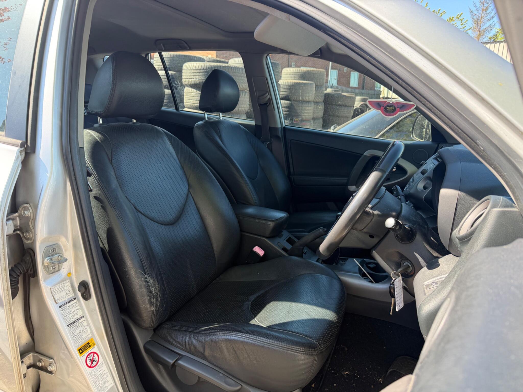 Toyota RAV4 - Image 3