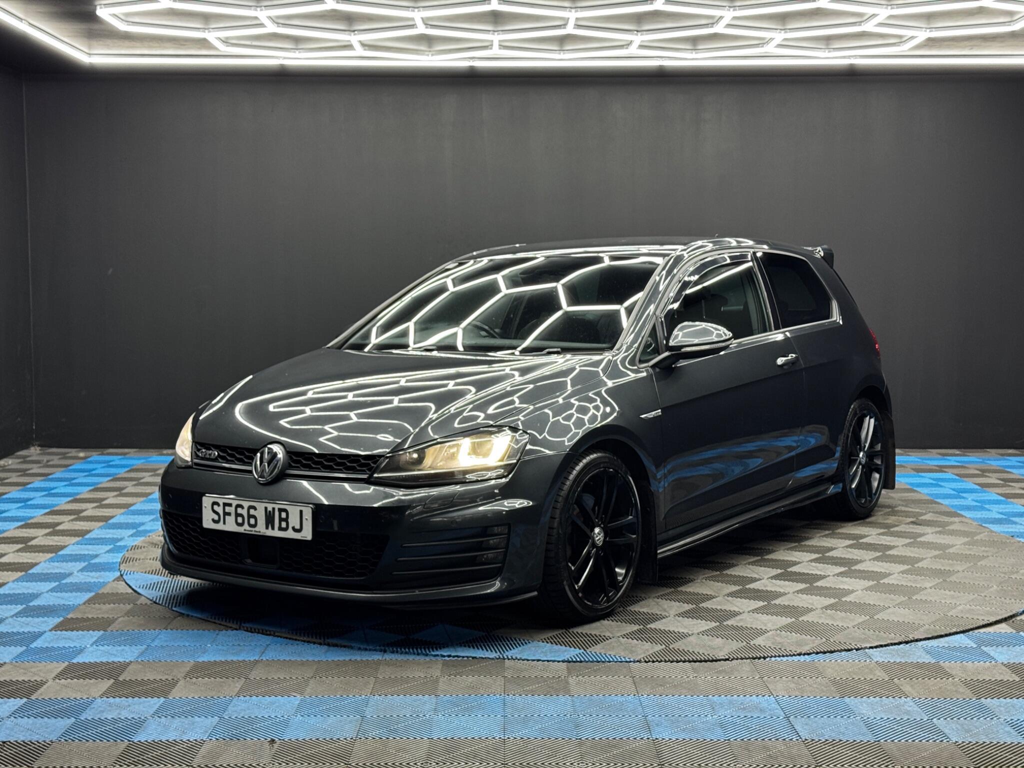 Volkswagen Golf - Image 3