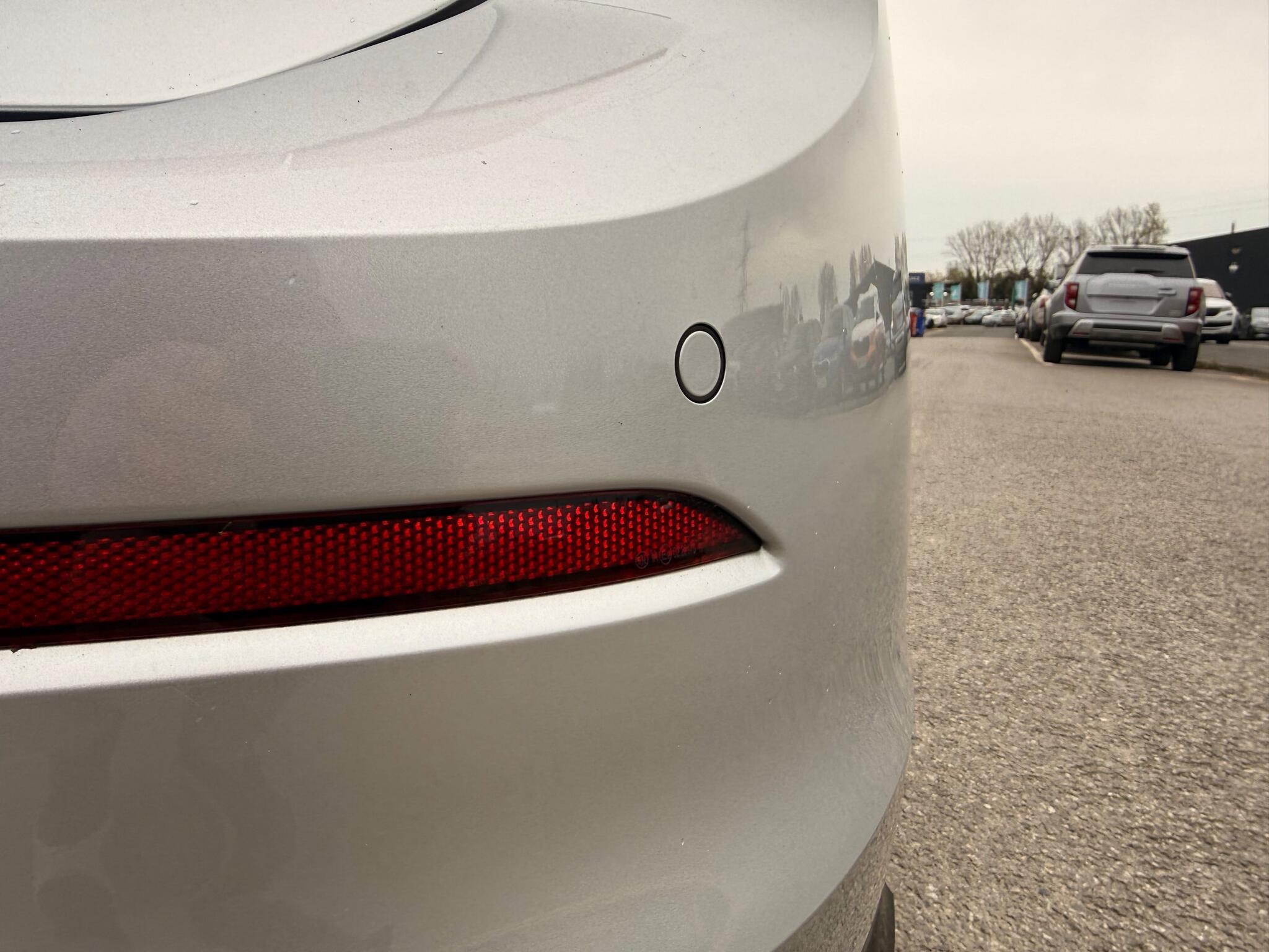 Volkswagen Golf - Image 8