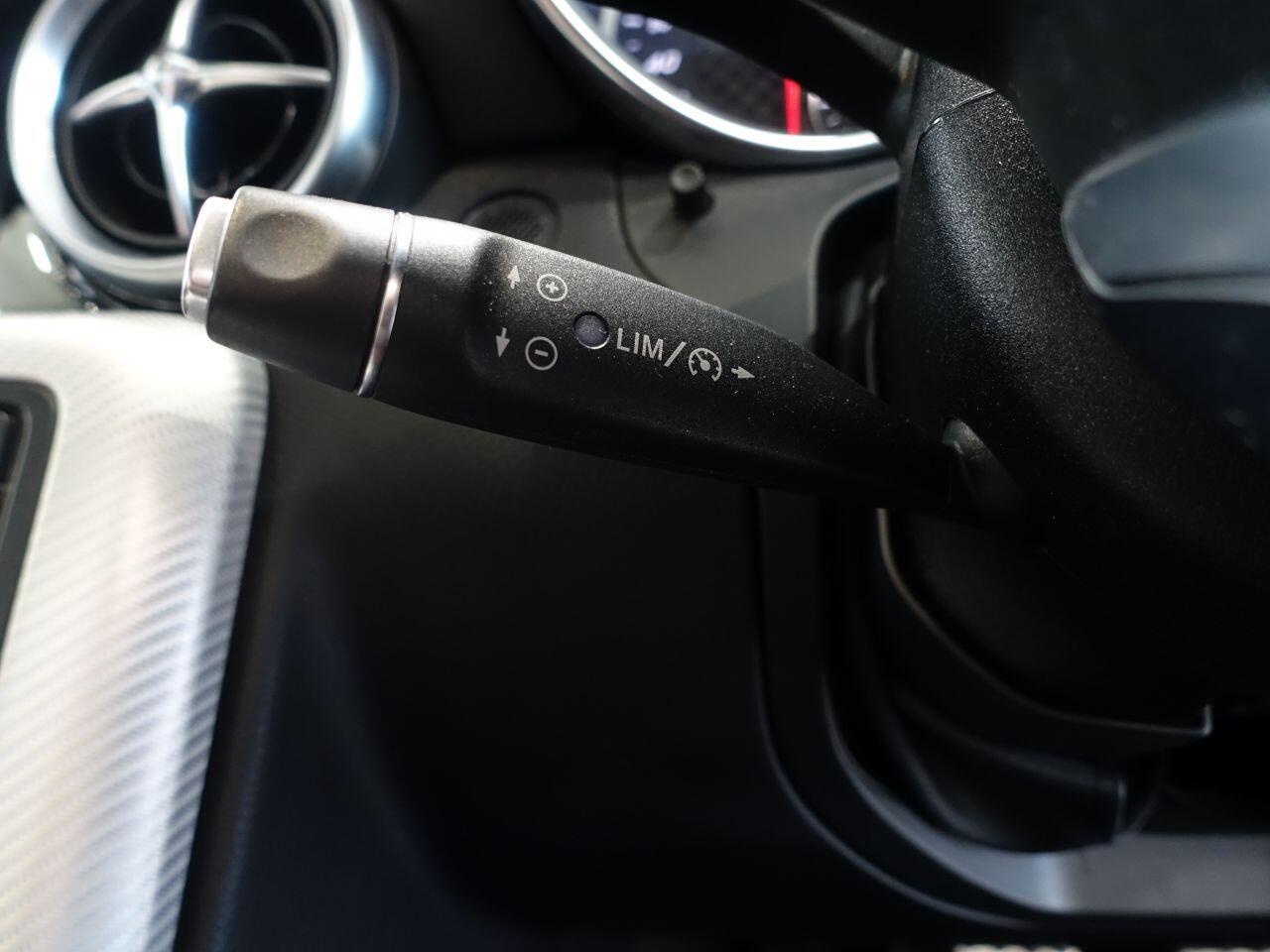 Mercedes SLC - Image 16