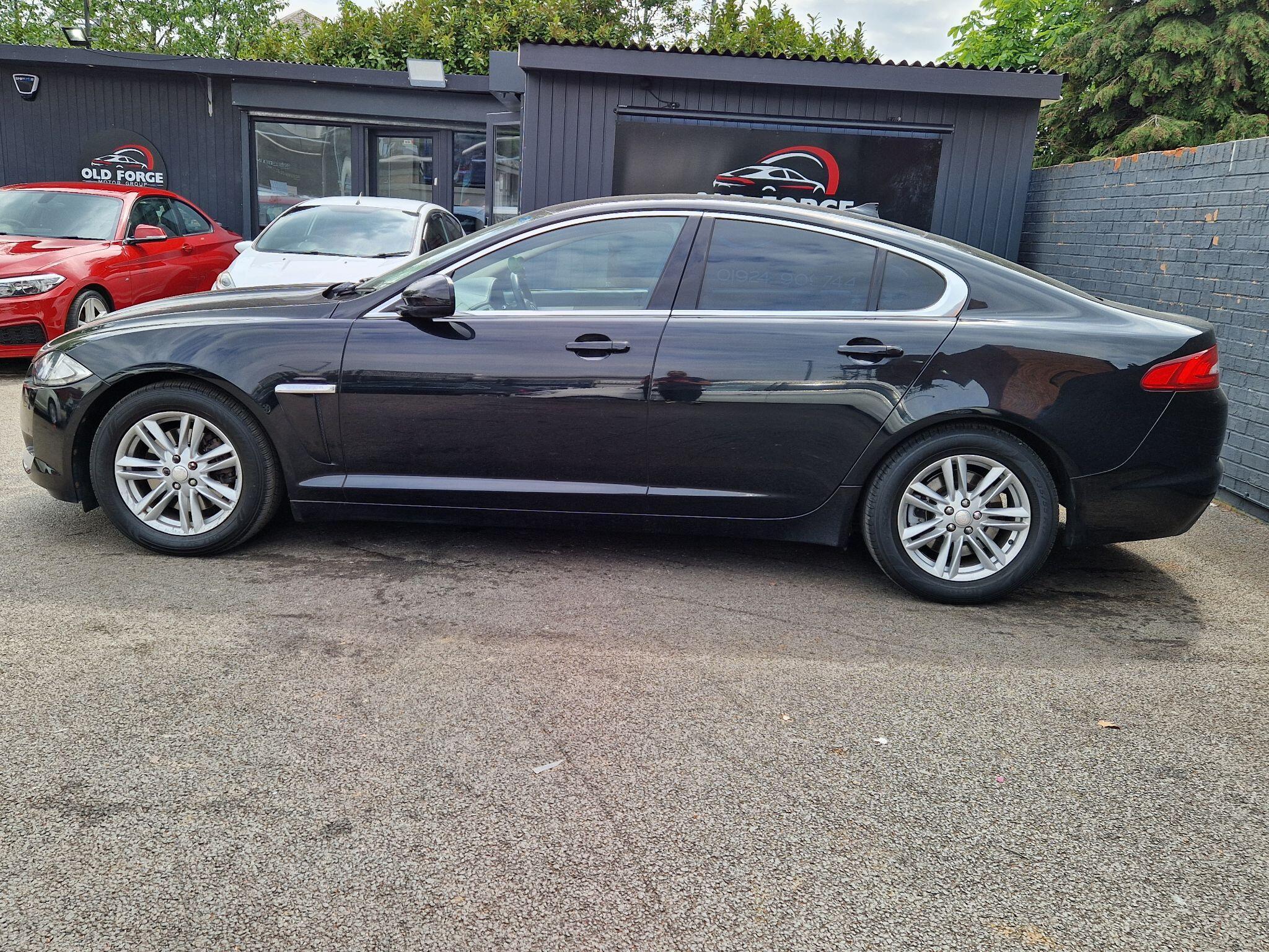 Jaguar XF - Image 6