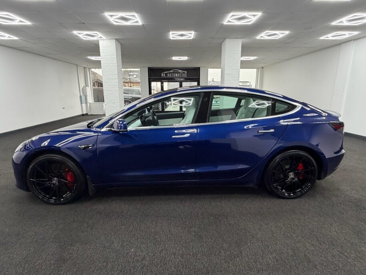 Tesla Model 3 - Image 26