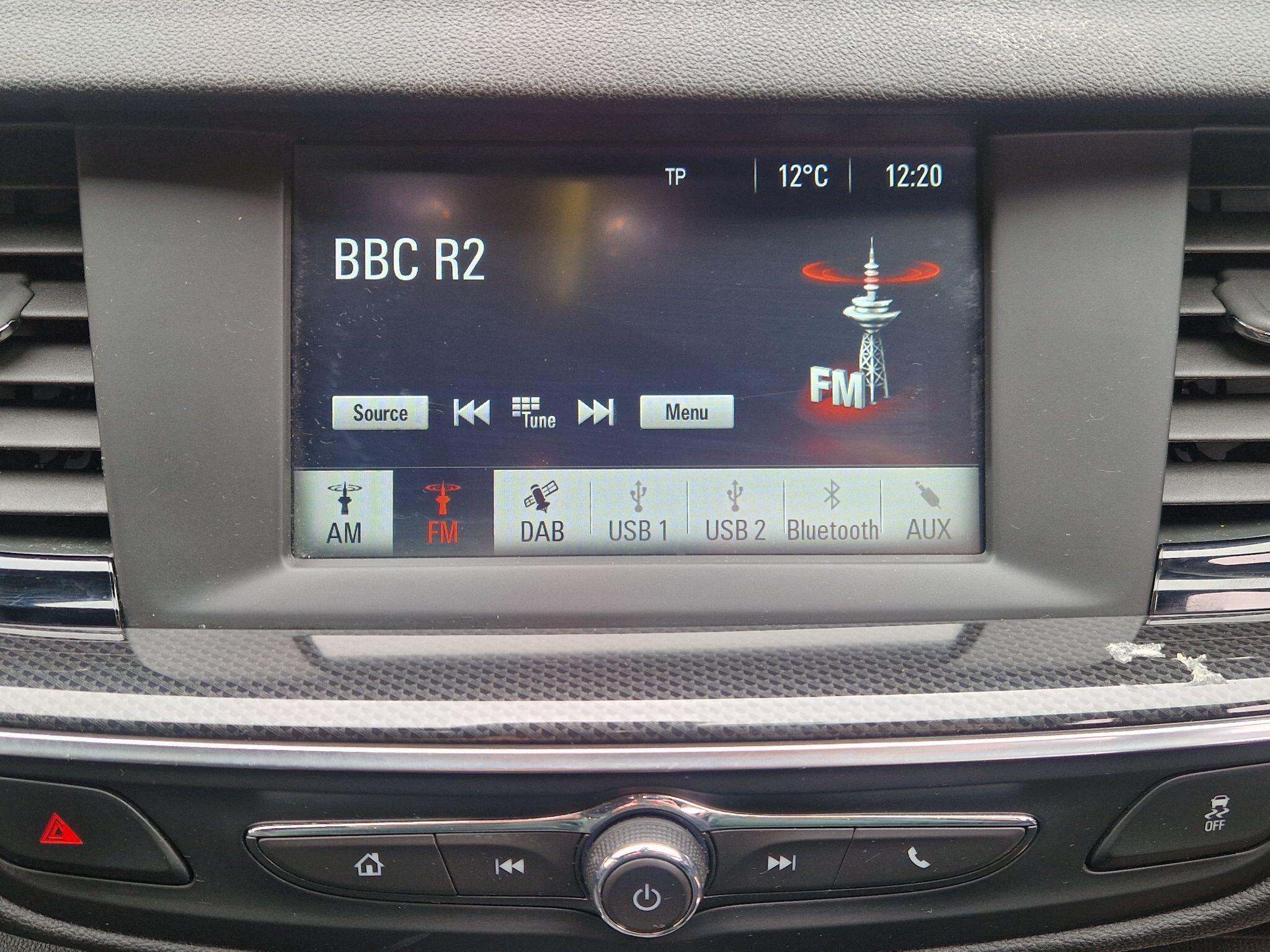 Vauxhall Insignia - Image 43