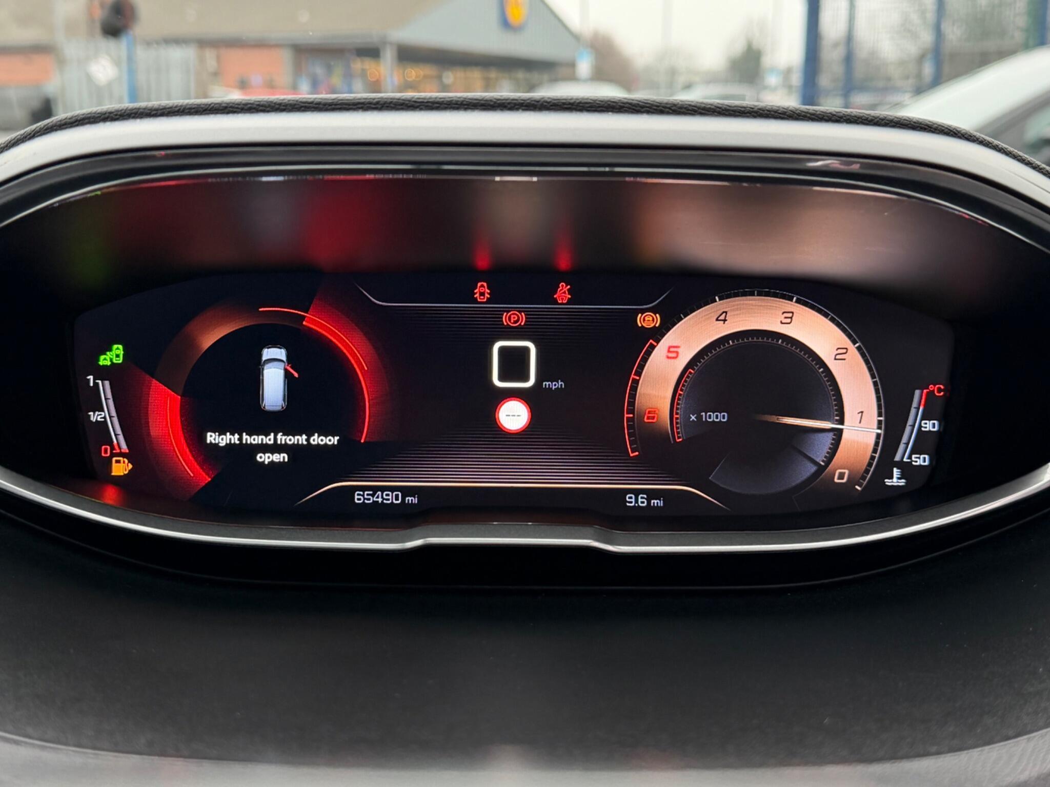 Peugeot 5008 - Image 23