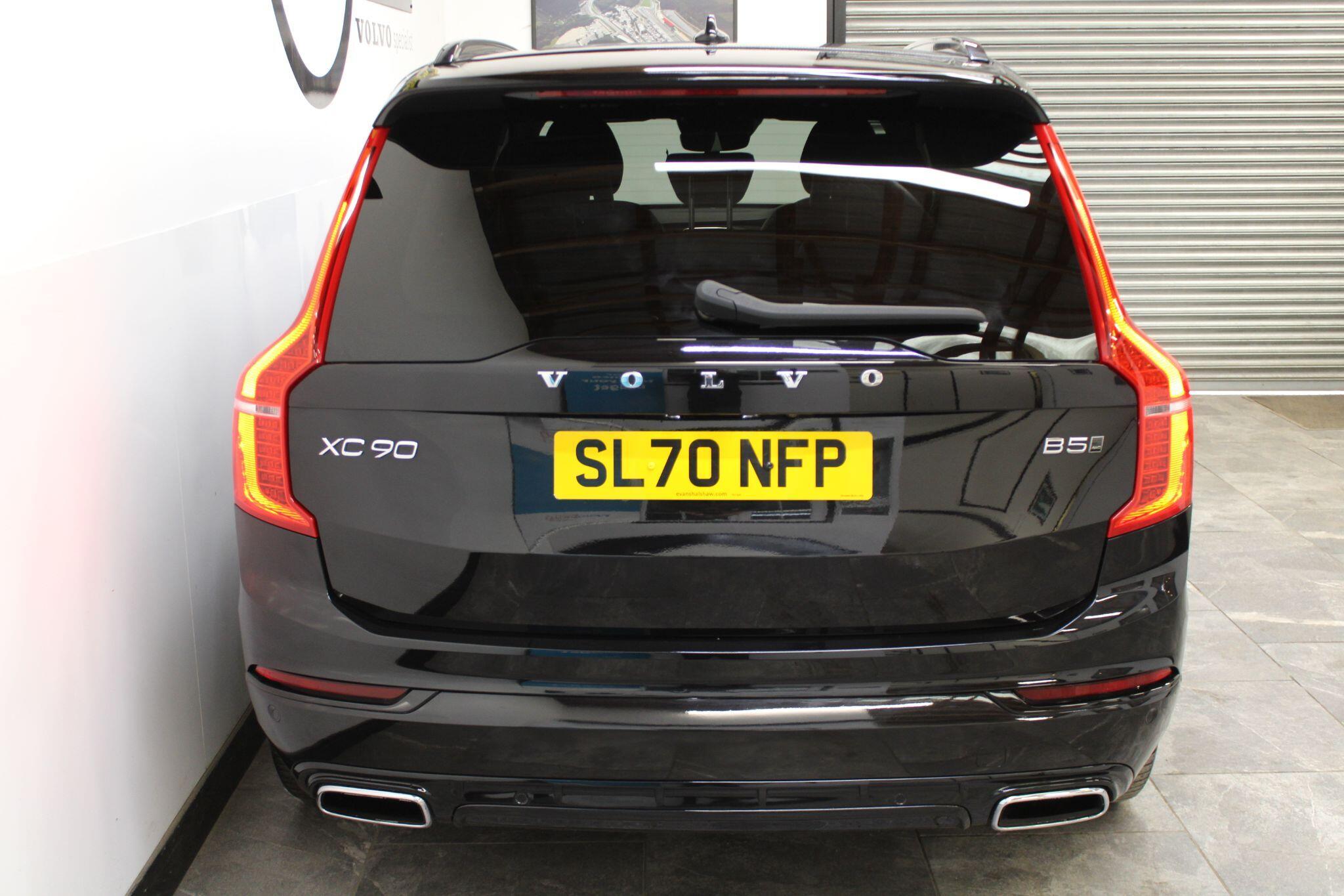Volvo XC90 - Image 14