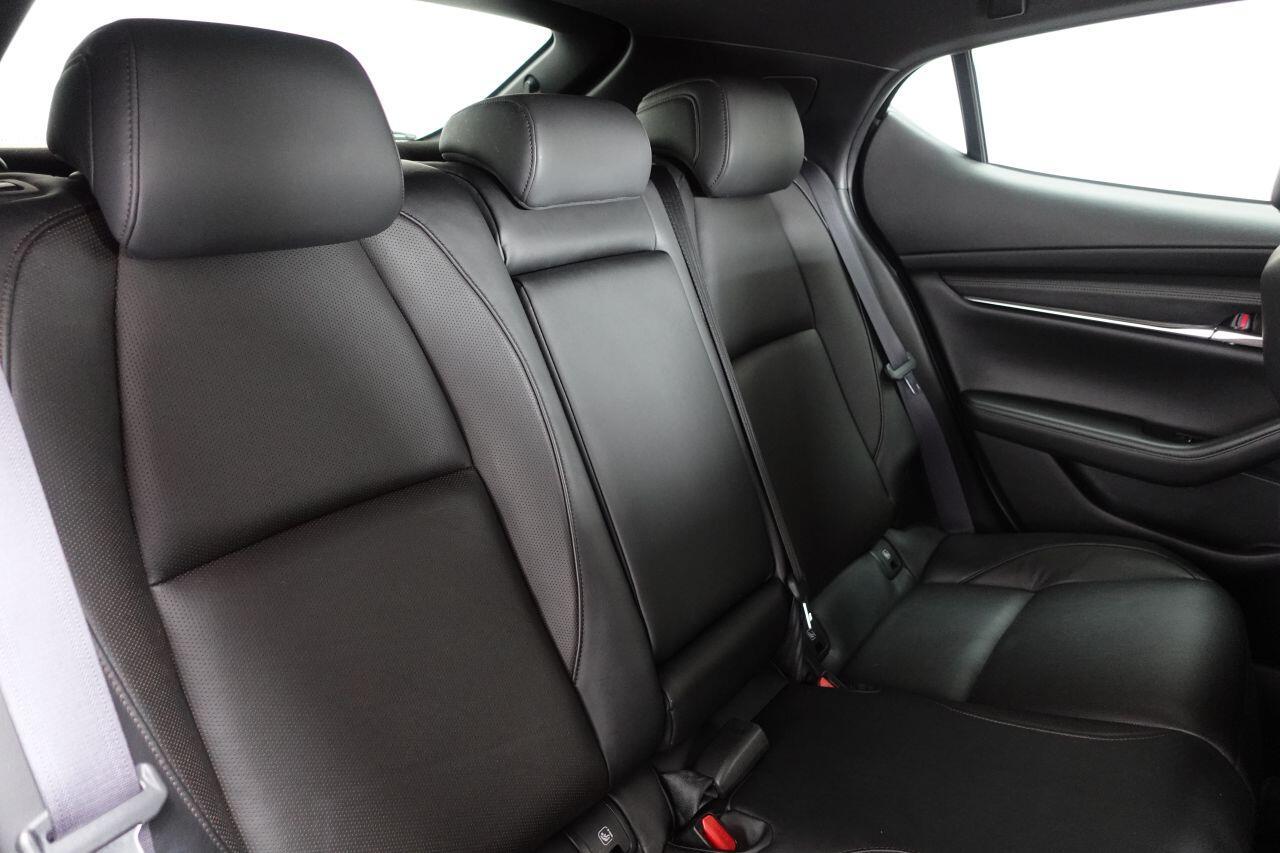 Mazda MAZDA3 - Image 20