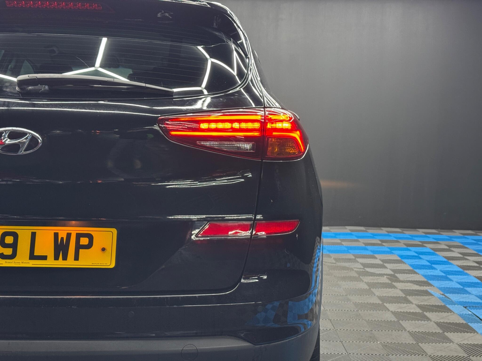 Hyundai Tucson - Image 40