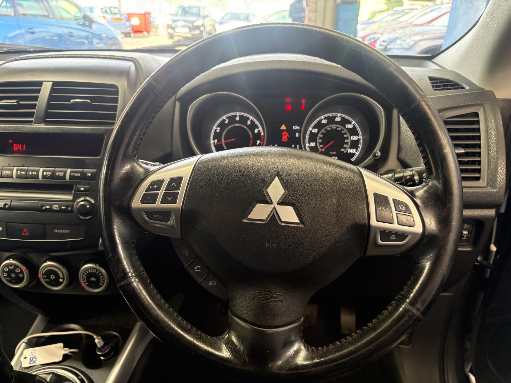 Mitsubishi ASX - Image 9