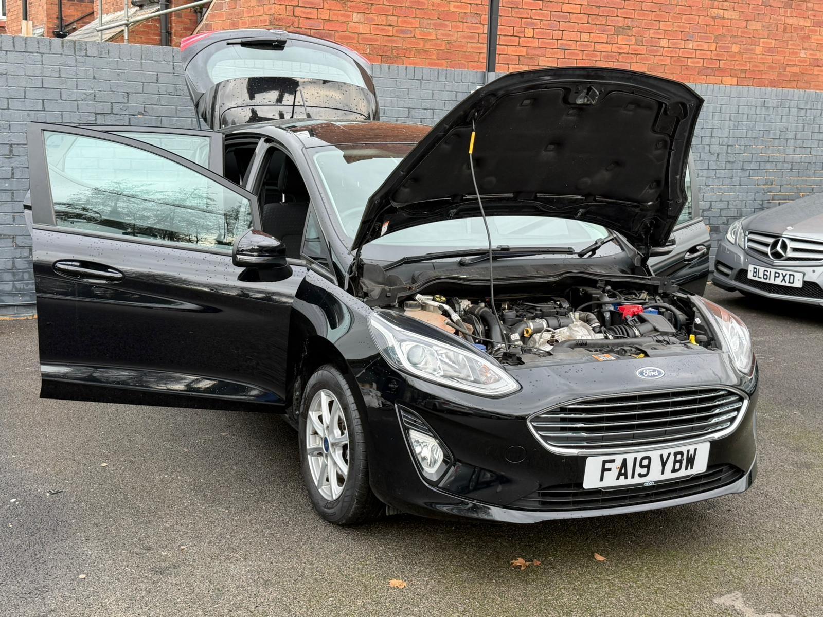 Ford Fiesta - Image 12