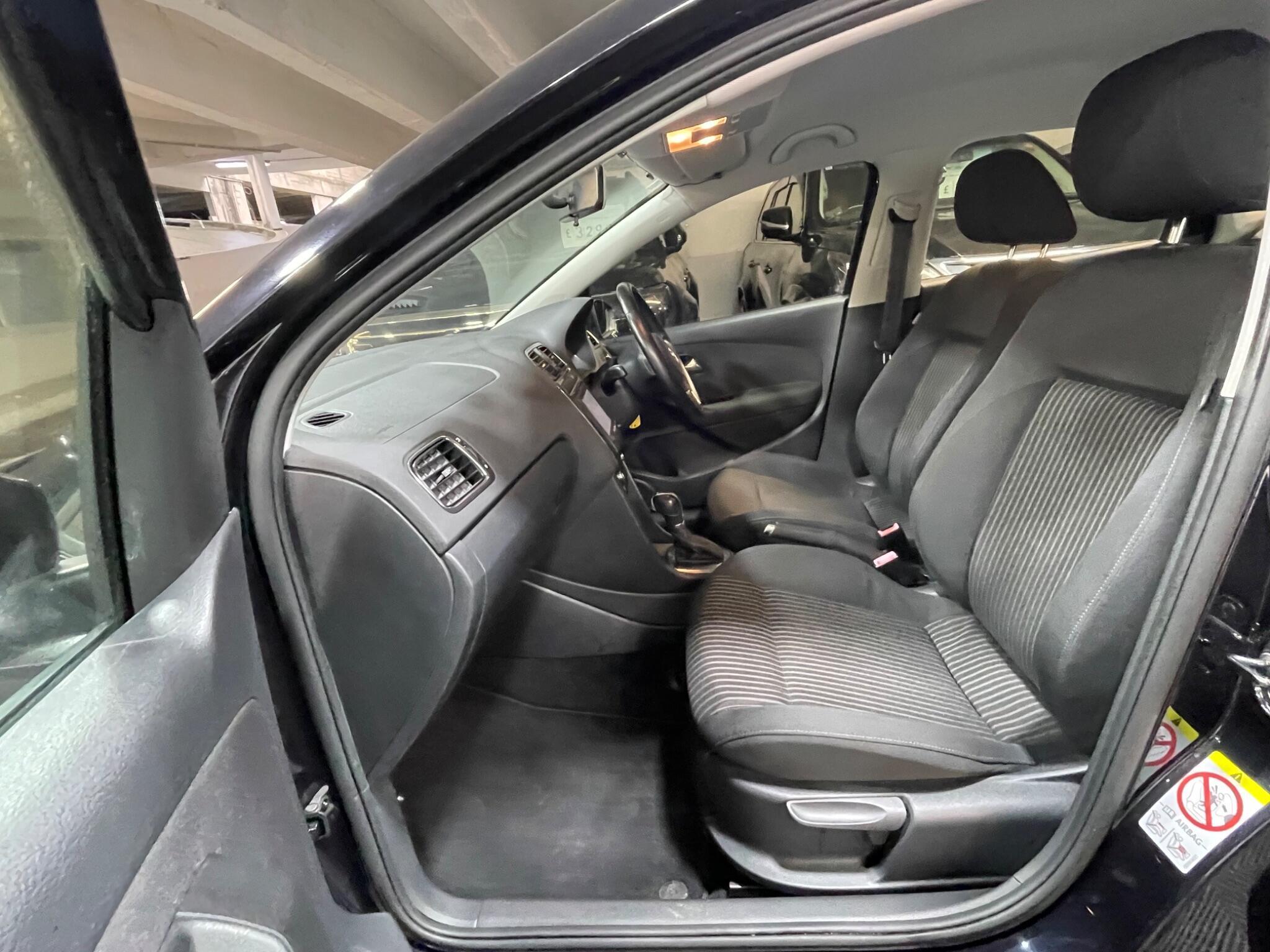 Volkswagen Polo - Image 9