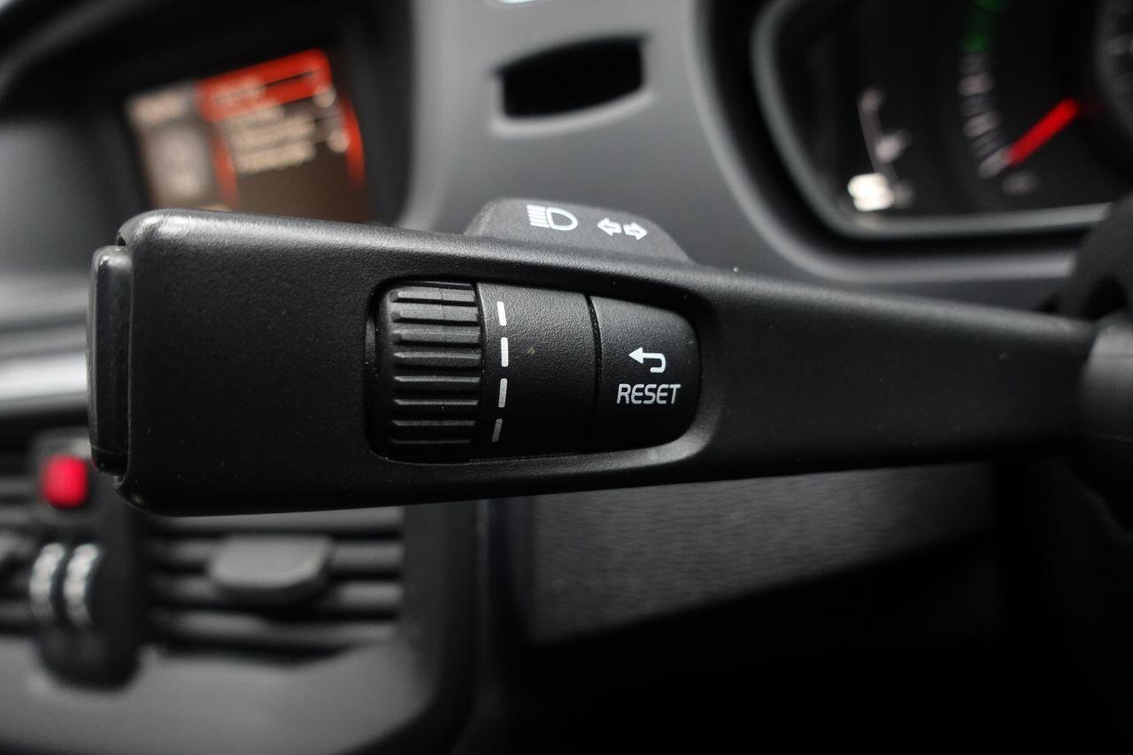 Volvo V40 CROSS COUNTRY - Image 22