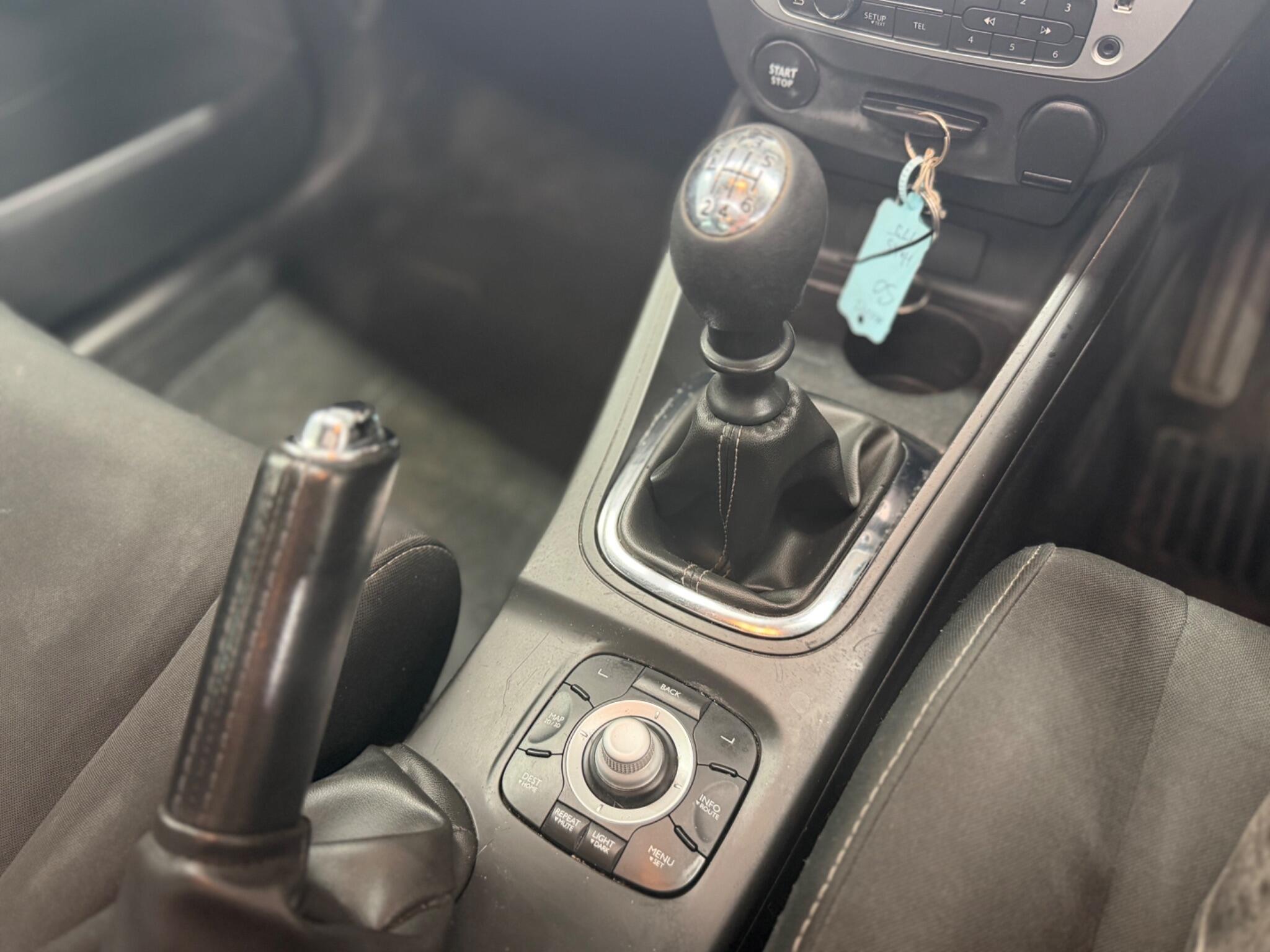 Renault Megane - Image 20
