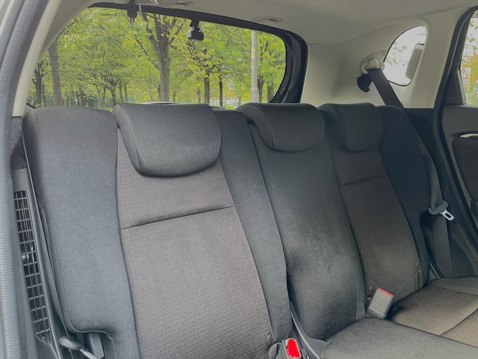 Honda FIT - Image 20