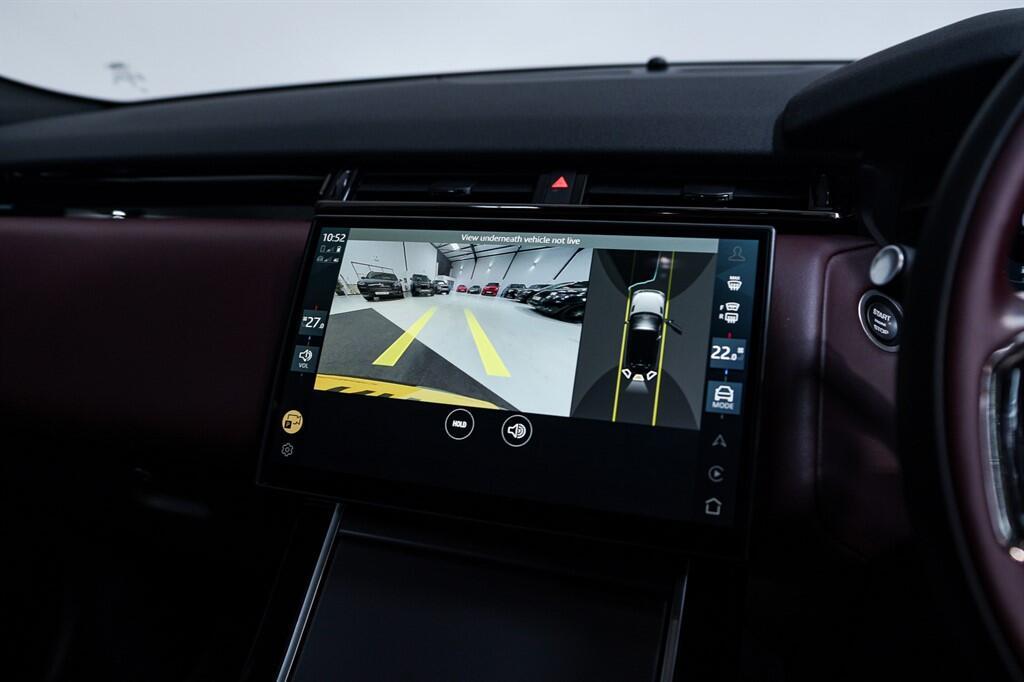 Land Rover Range Rover Velar - Image 29