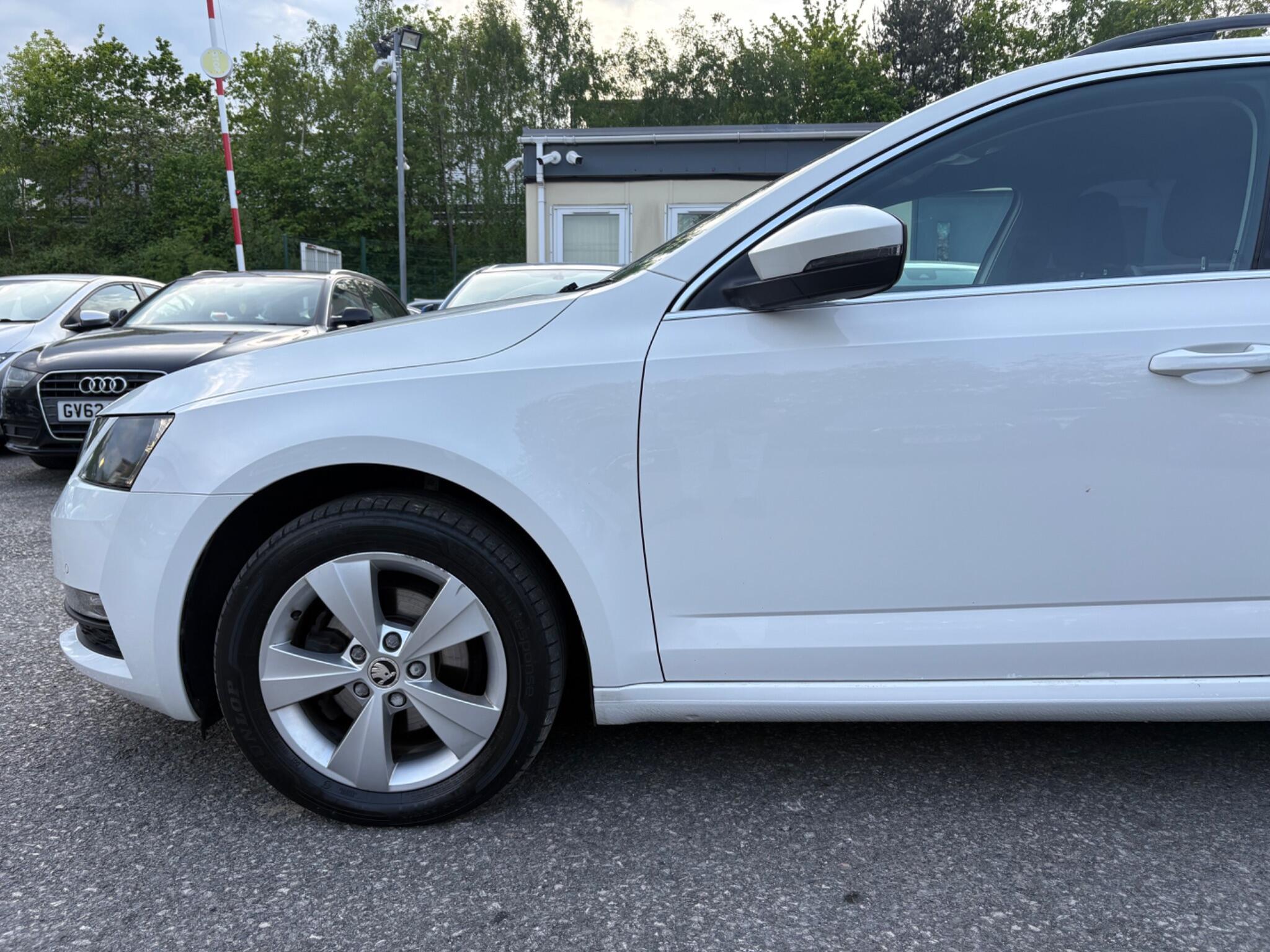 Skoda Octavia - Image 10