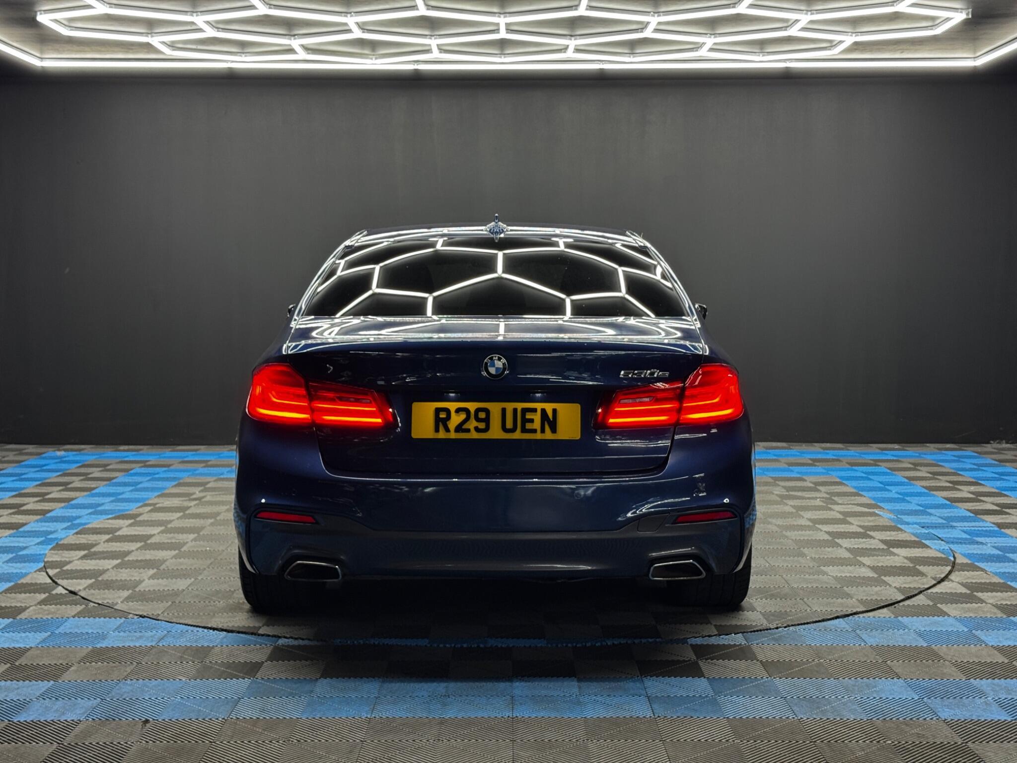 BMW 5 Series - Image 6