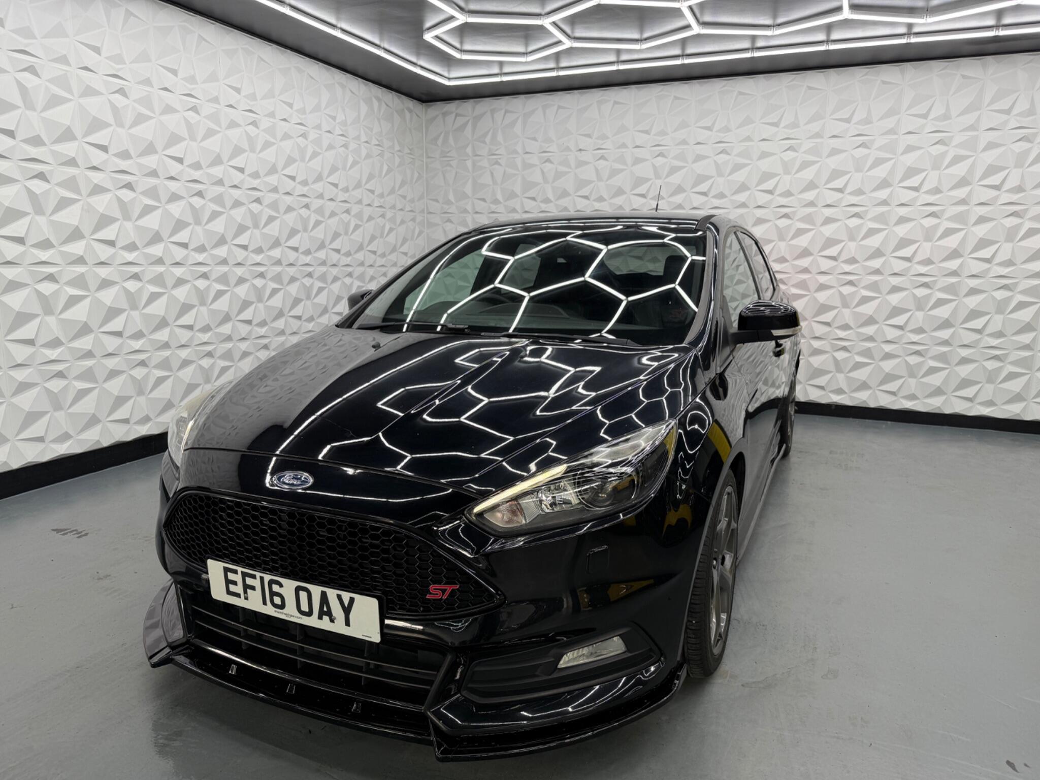 Ford Focus - Image 5