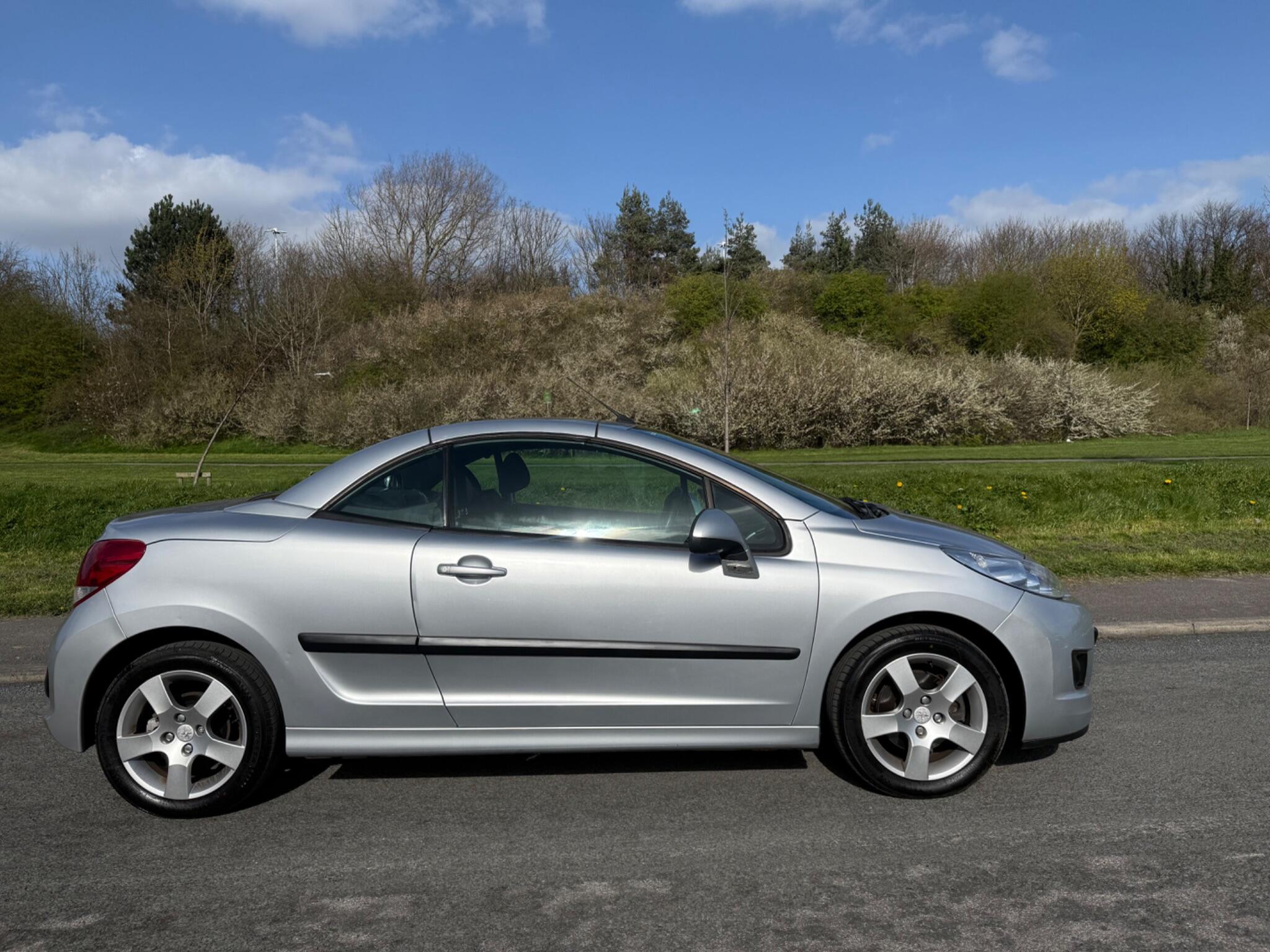 Peugeot 207 CC - Image 9