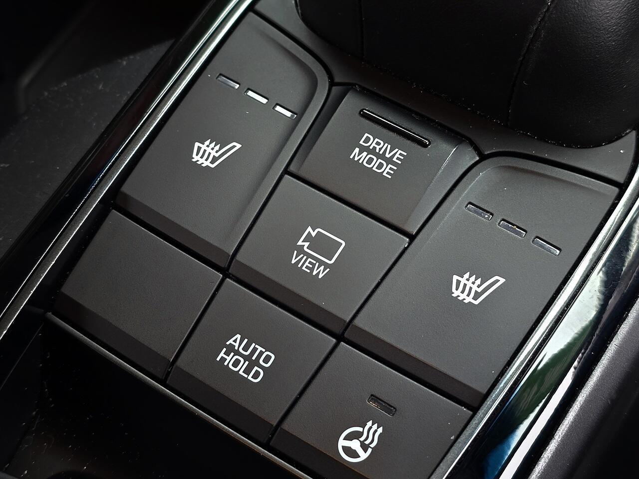 Hyundai Ioniq - Image 18