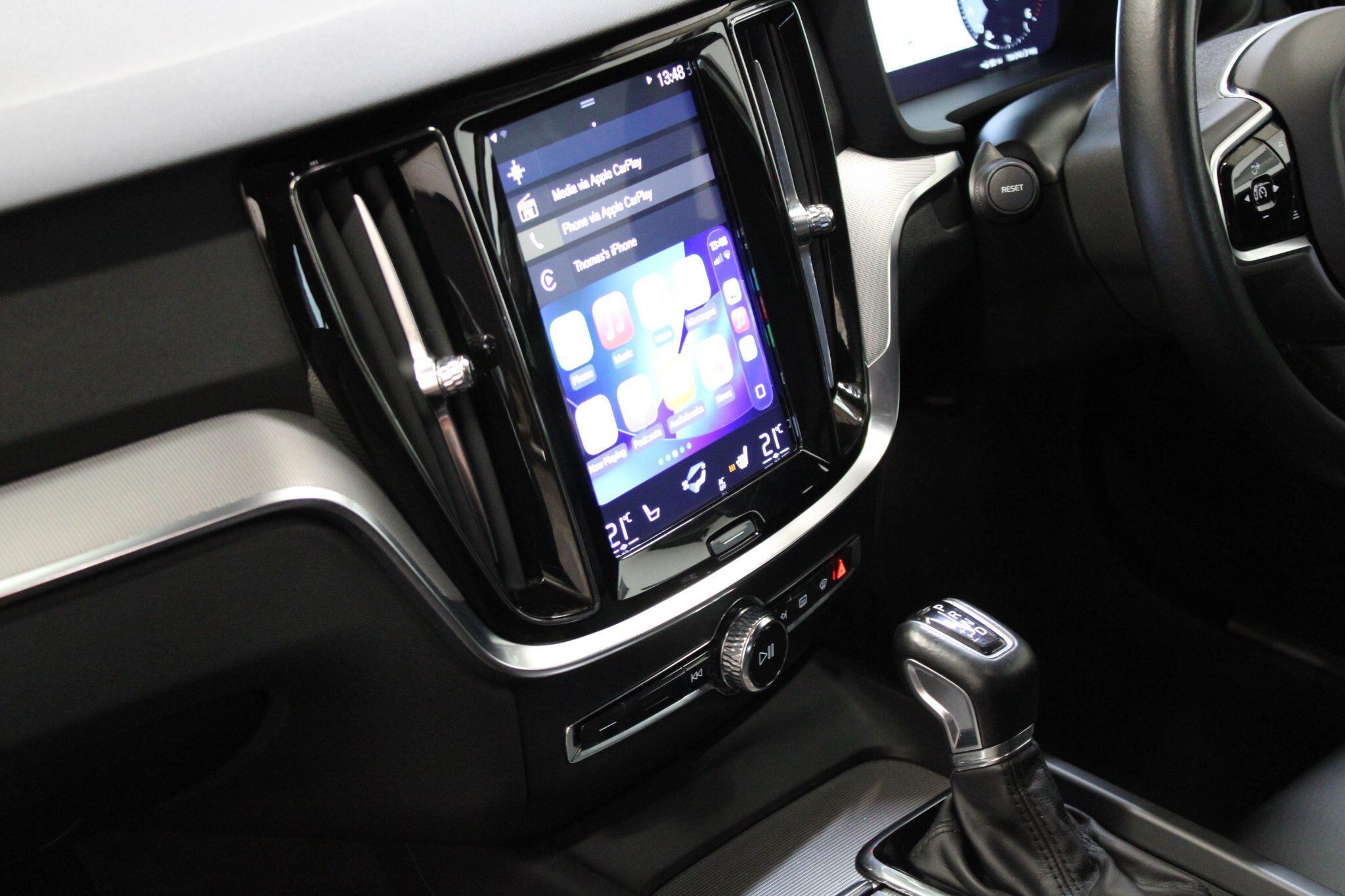Volvo V60 CROSS COUNTRY - Image 36