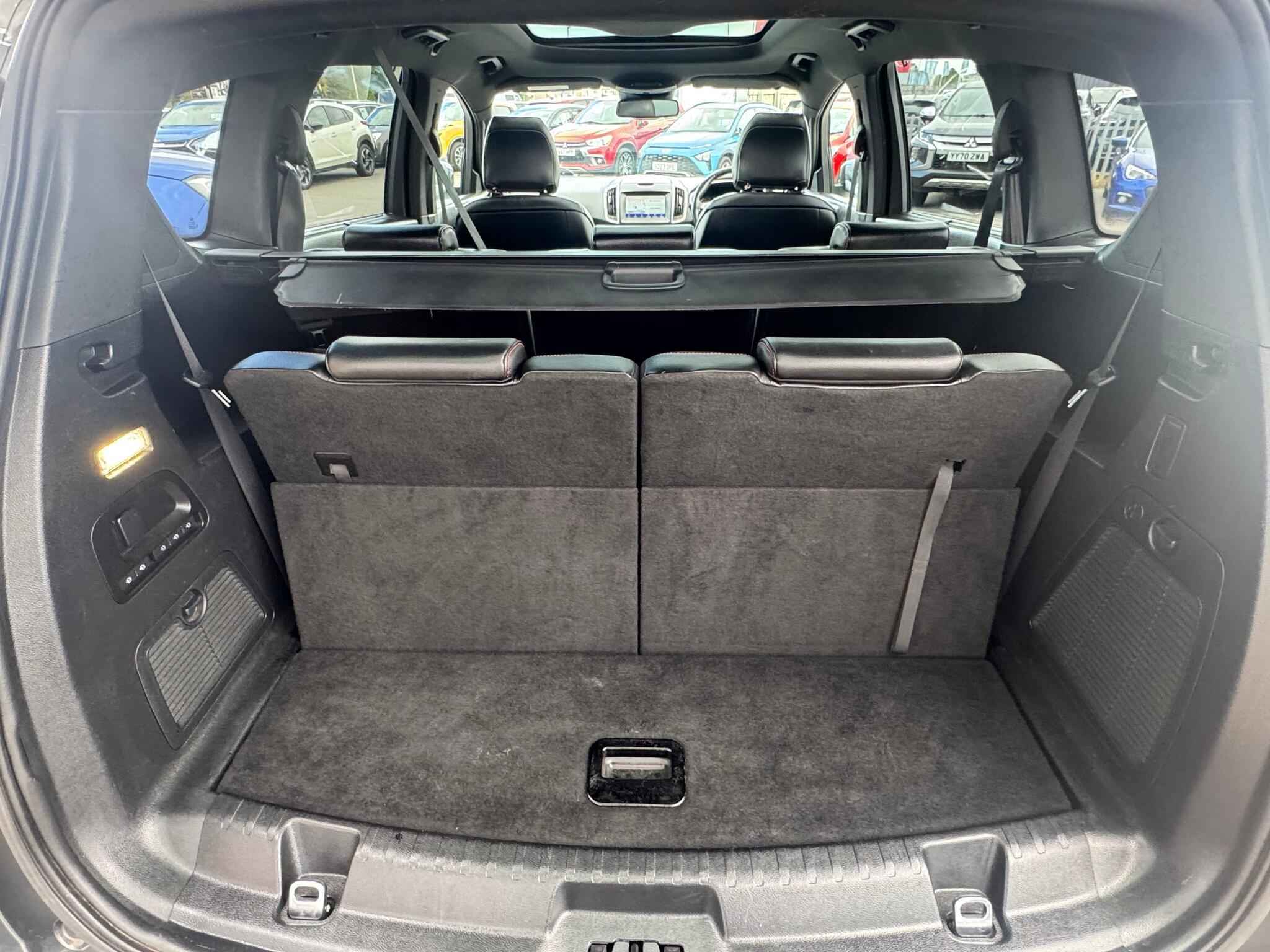 Ford S-MAX - Image 10