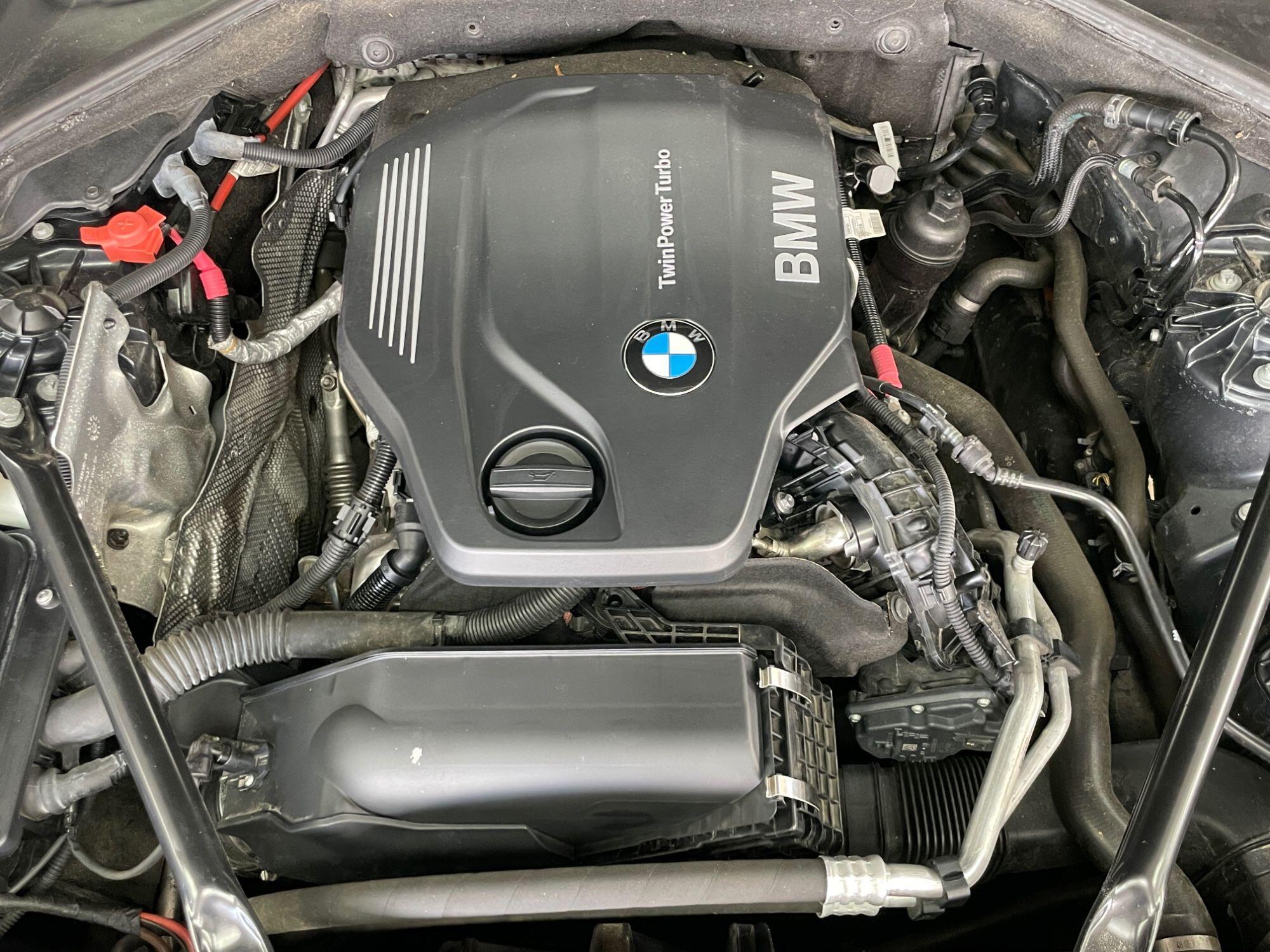 BMW 5 Series - Image 19