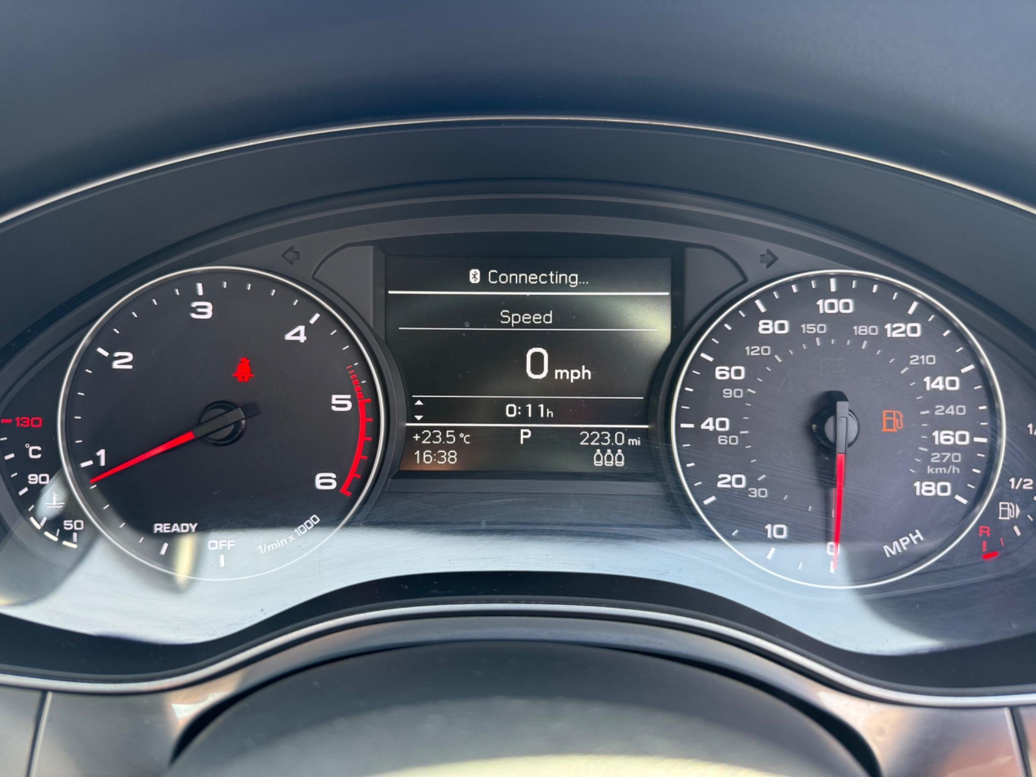 Audi A6 Avant - Image 32