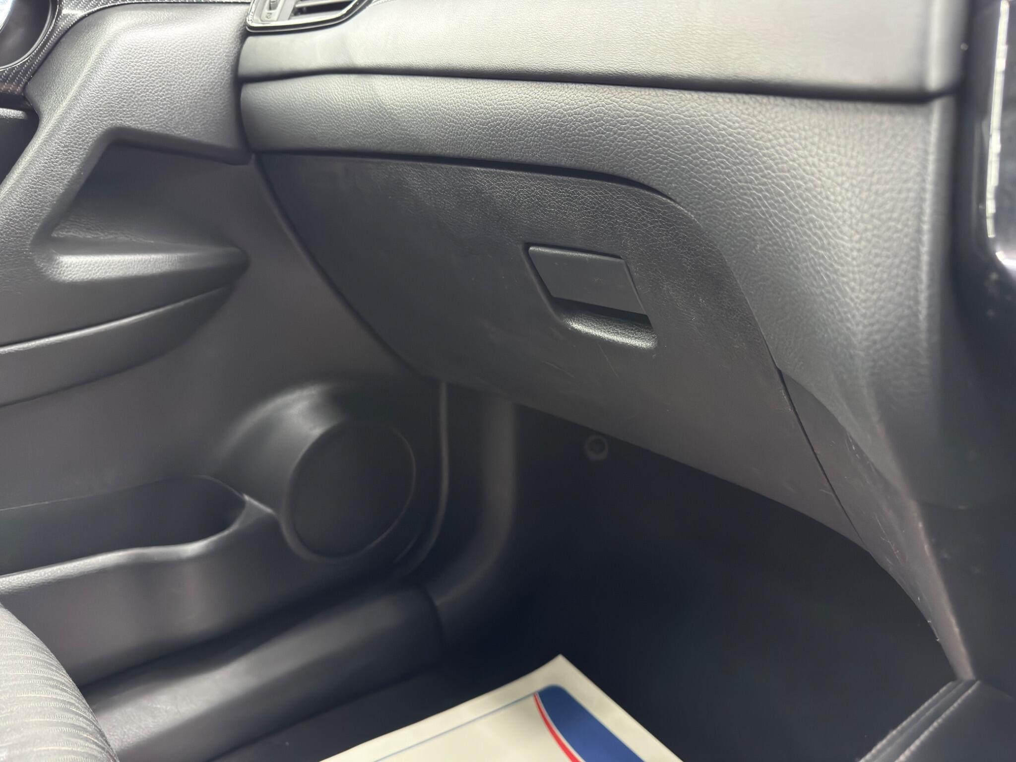 Nissan X-Trail - Image 32