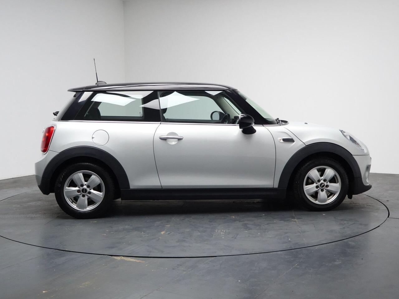 MINI Hatch - Image 20