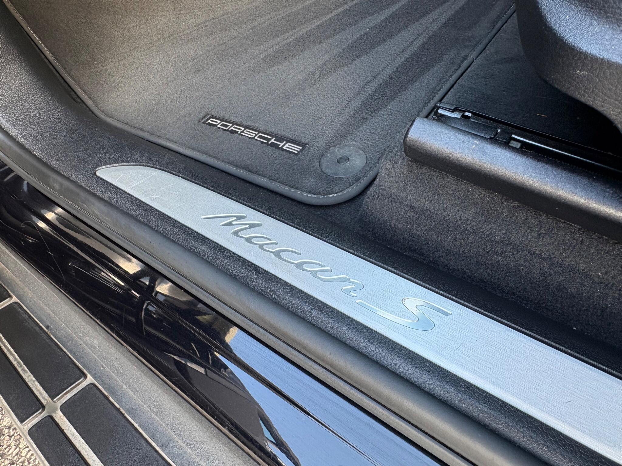 Porsche Macan - Image 16