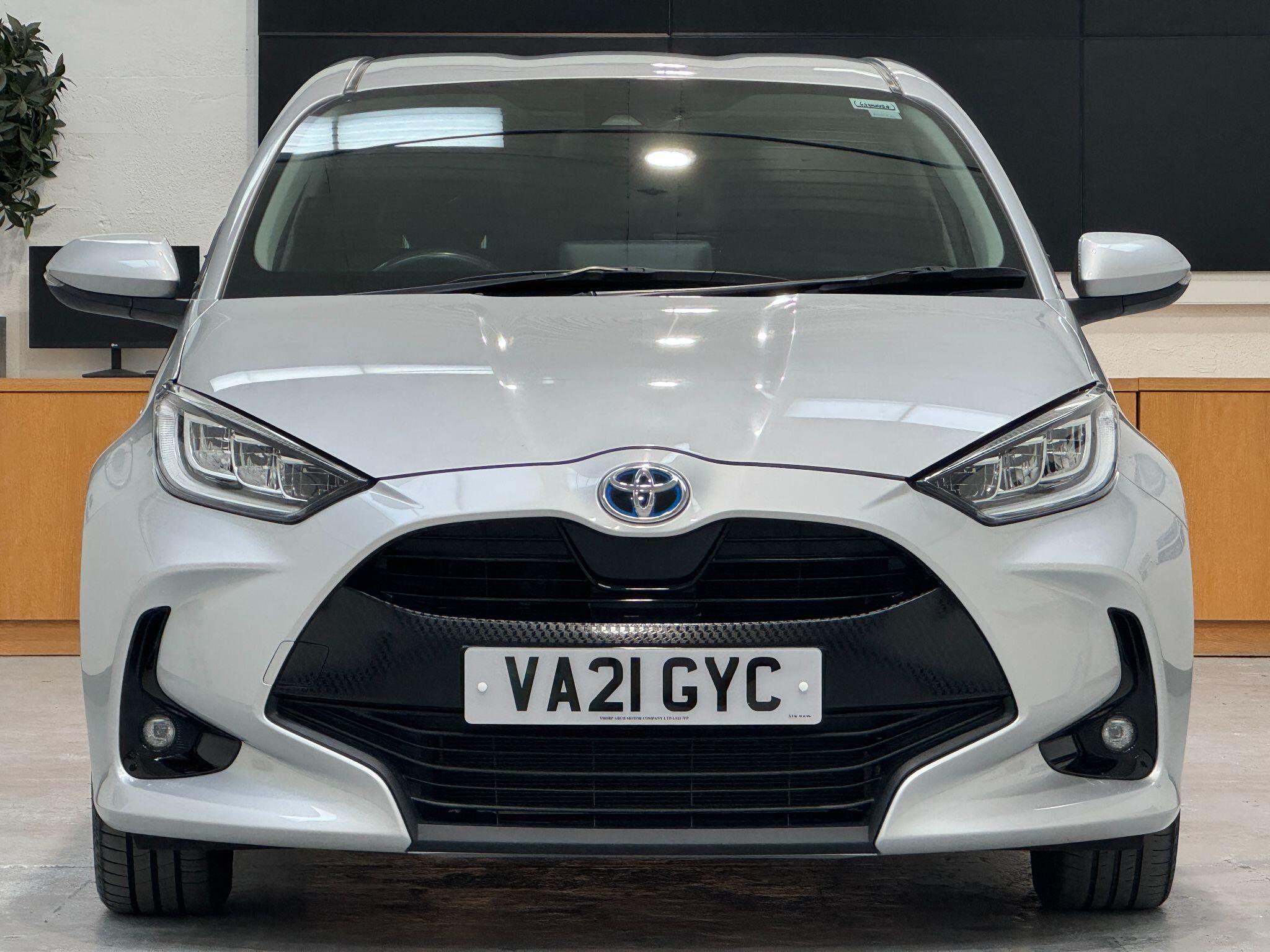 Toyota Yaris - Image 5