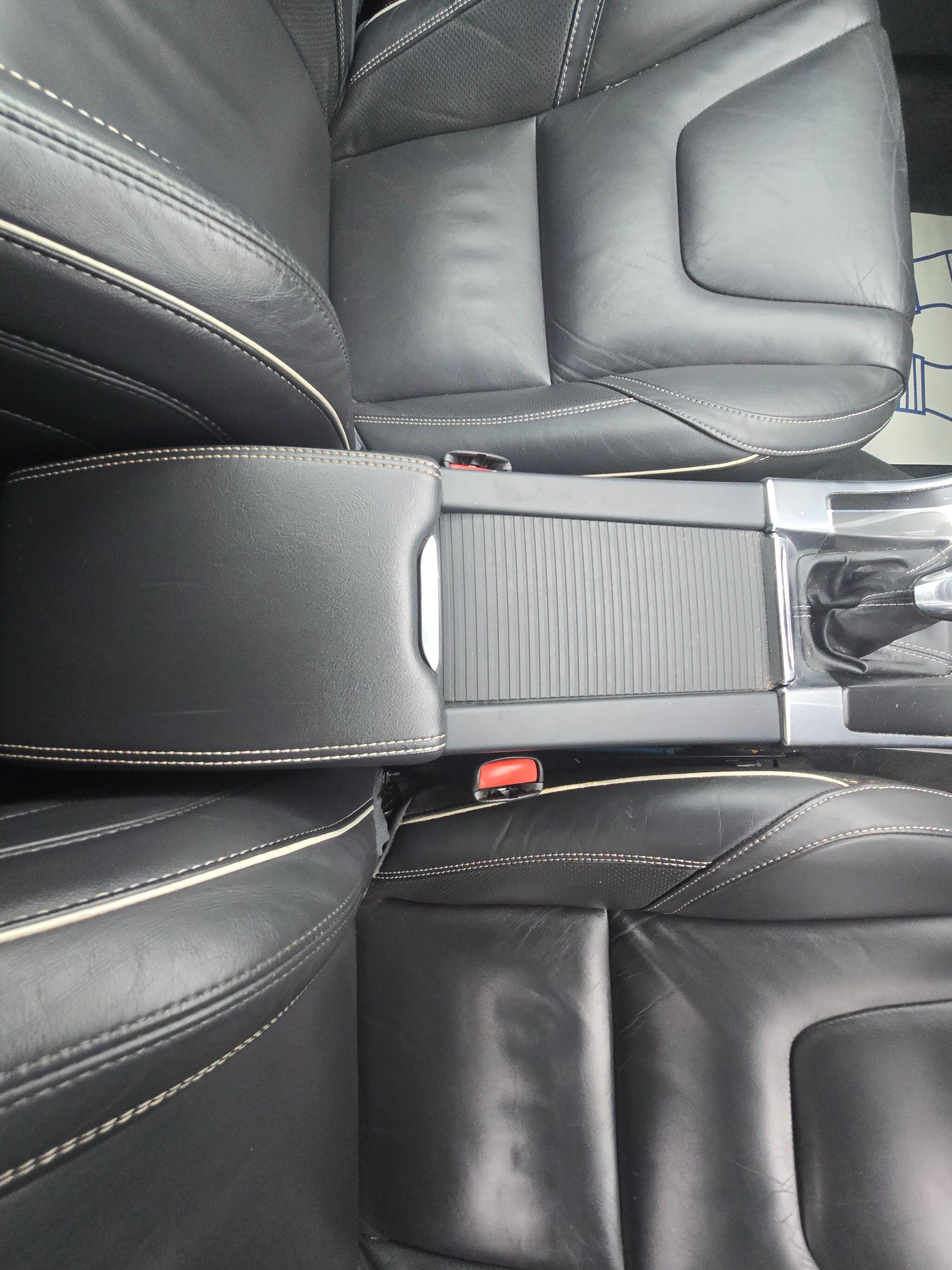 Volvo XC60 - Image 29