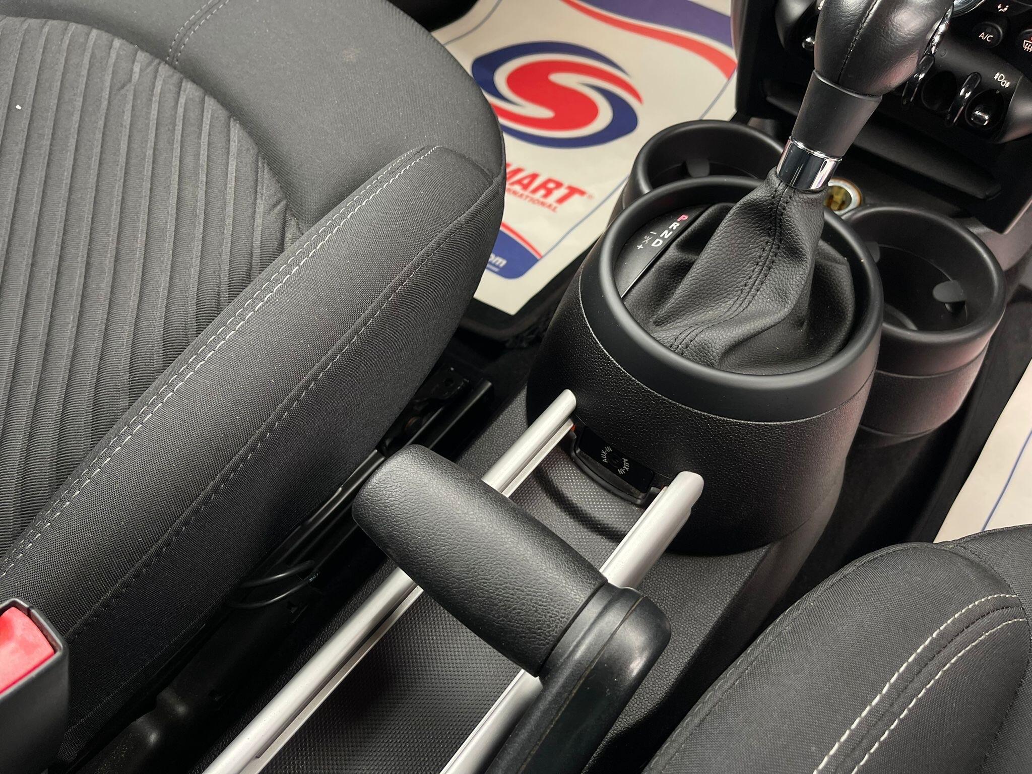 MINI Clubman - Image 18