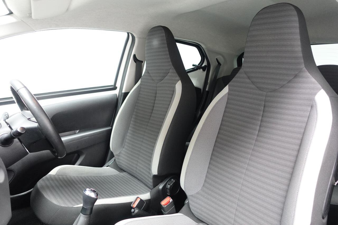 Toyota Aygo - Image 15