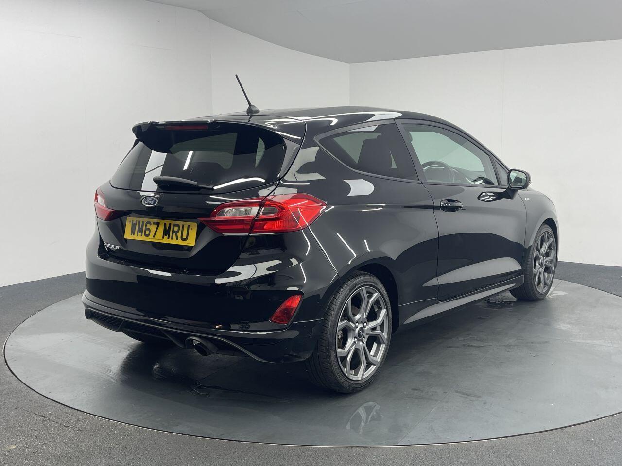 Ford Fiesta - Image 11