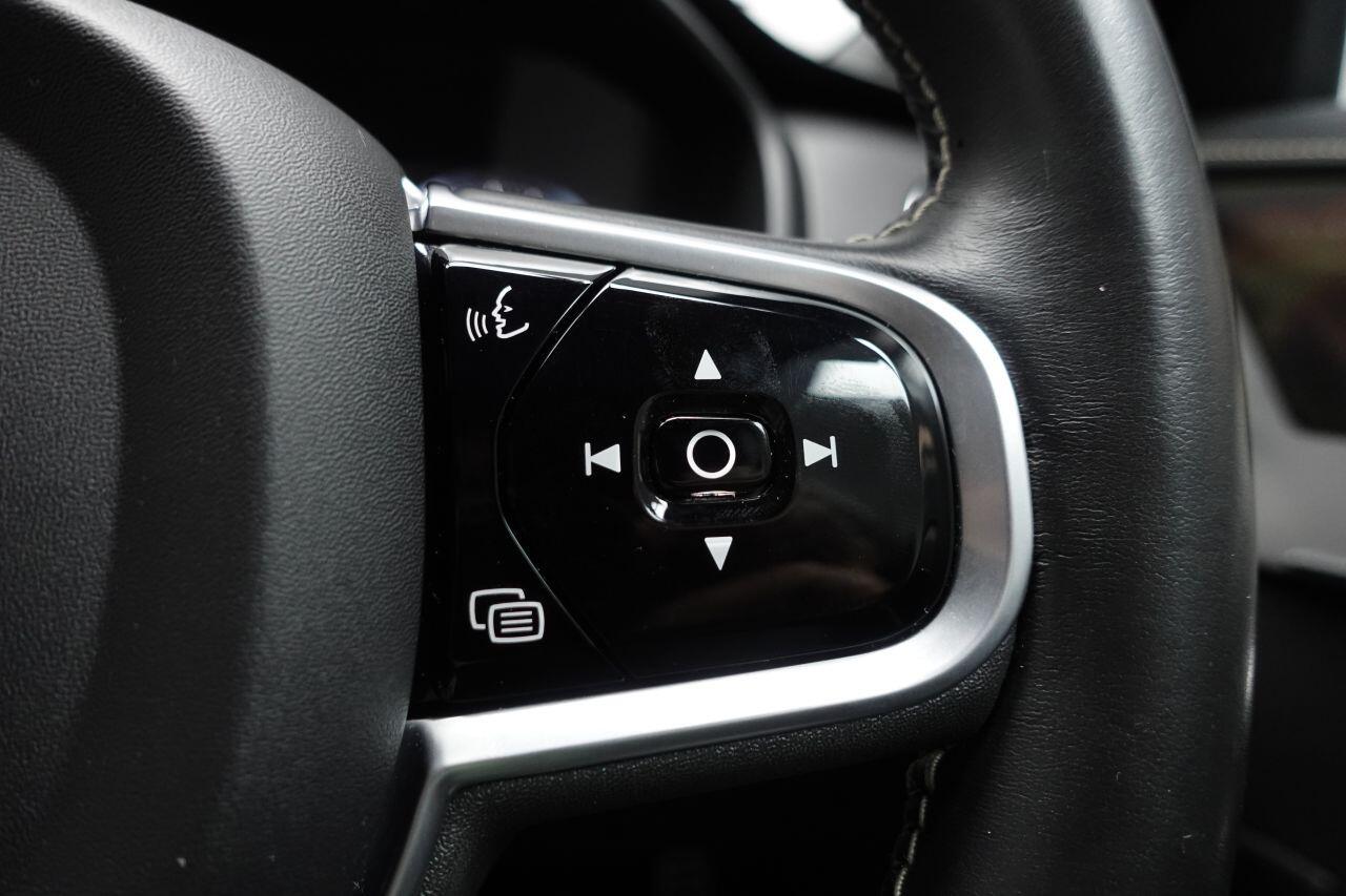 Volvo XC90 - Image 50