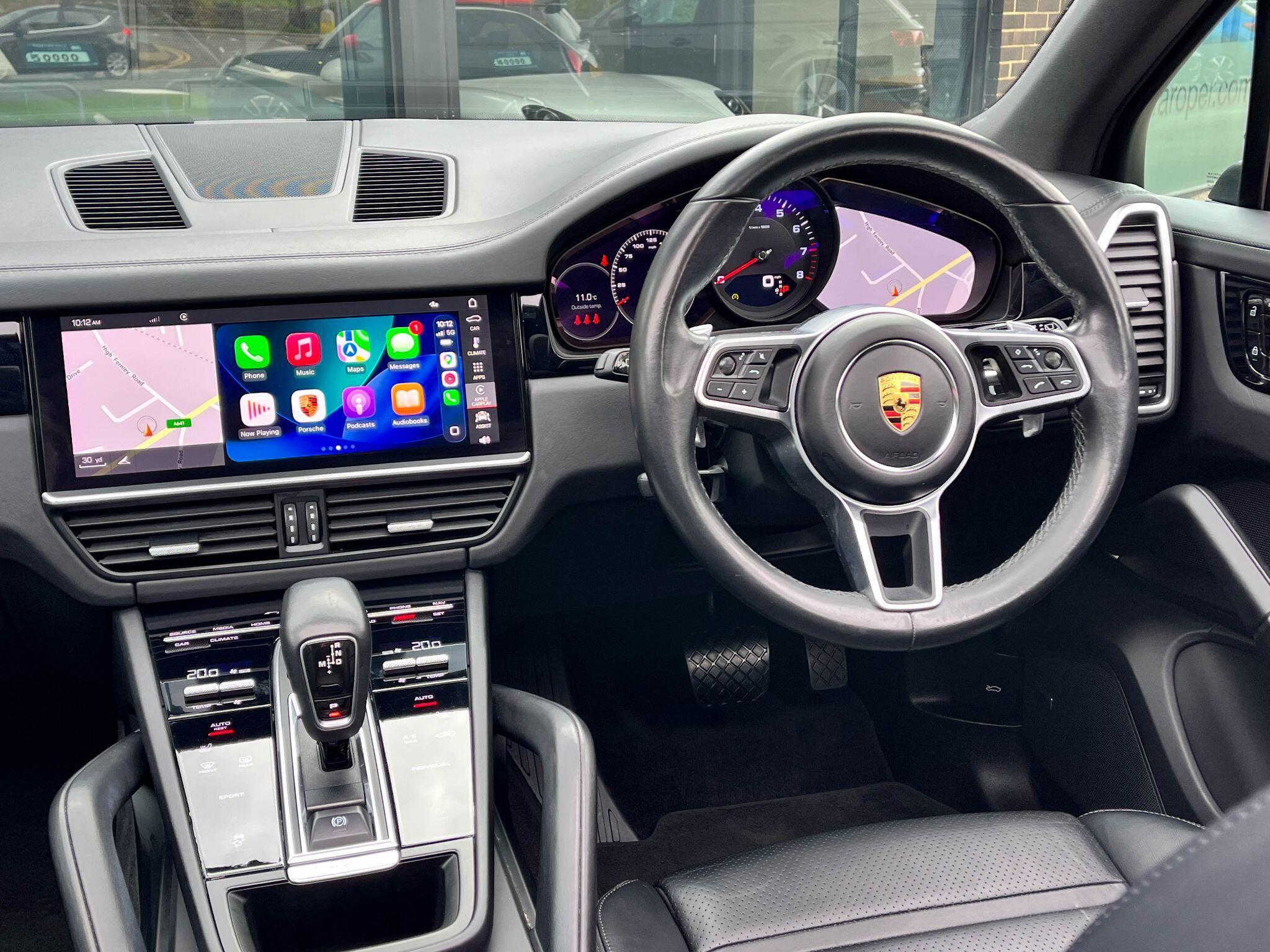 Porsche Cayenne - Image 13