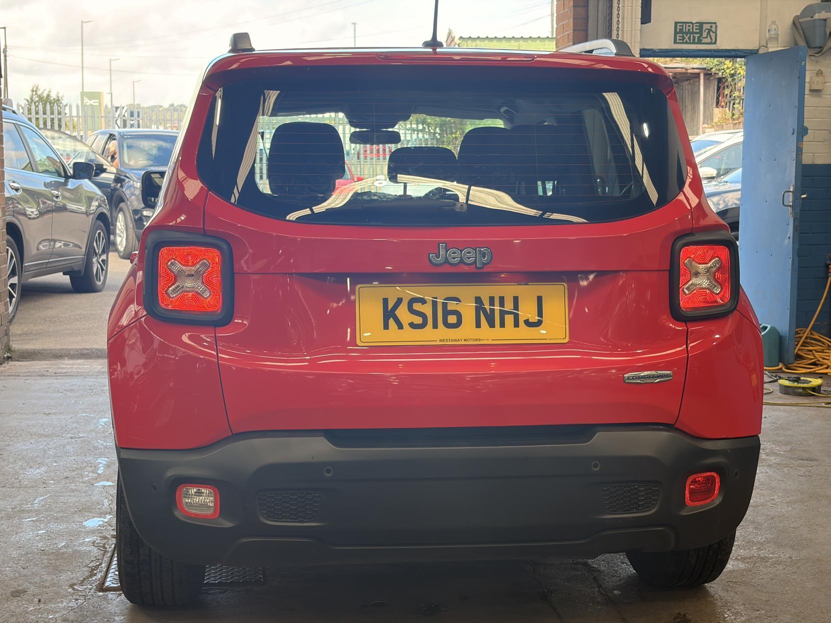 Jeep Renegade - Image 6